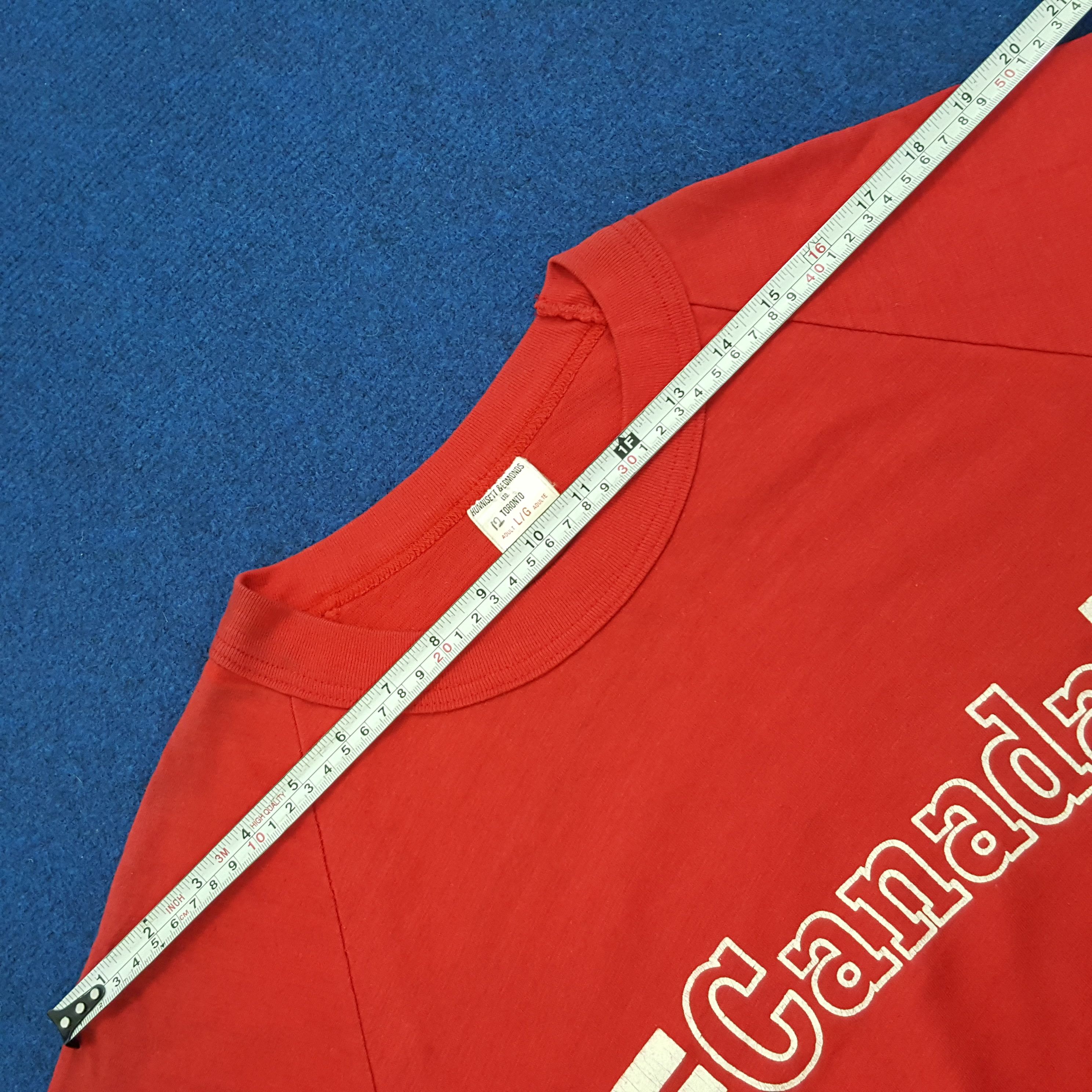 Vintage Vintage CANADA Center Spell Out Stripes Sweatshirt Size US S / EU 44-46 / 1 - 8 Thumbnail