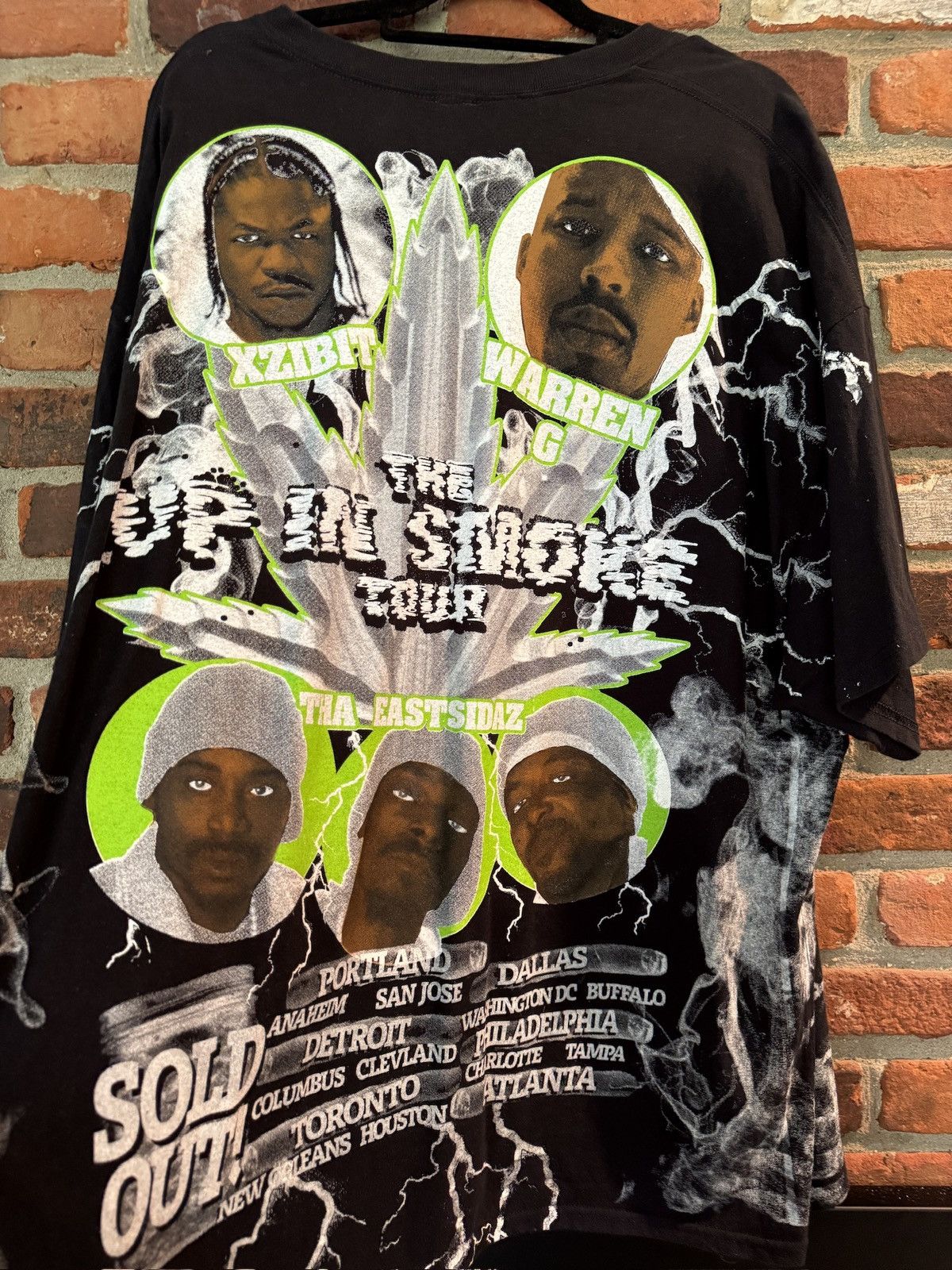 Vintage BACKSTOCK CO - UP IN SMOKE TOUR BOOTLEG TEE Size US XXL / EU 58 / 5 - 6 Thumbnail