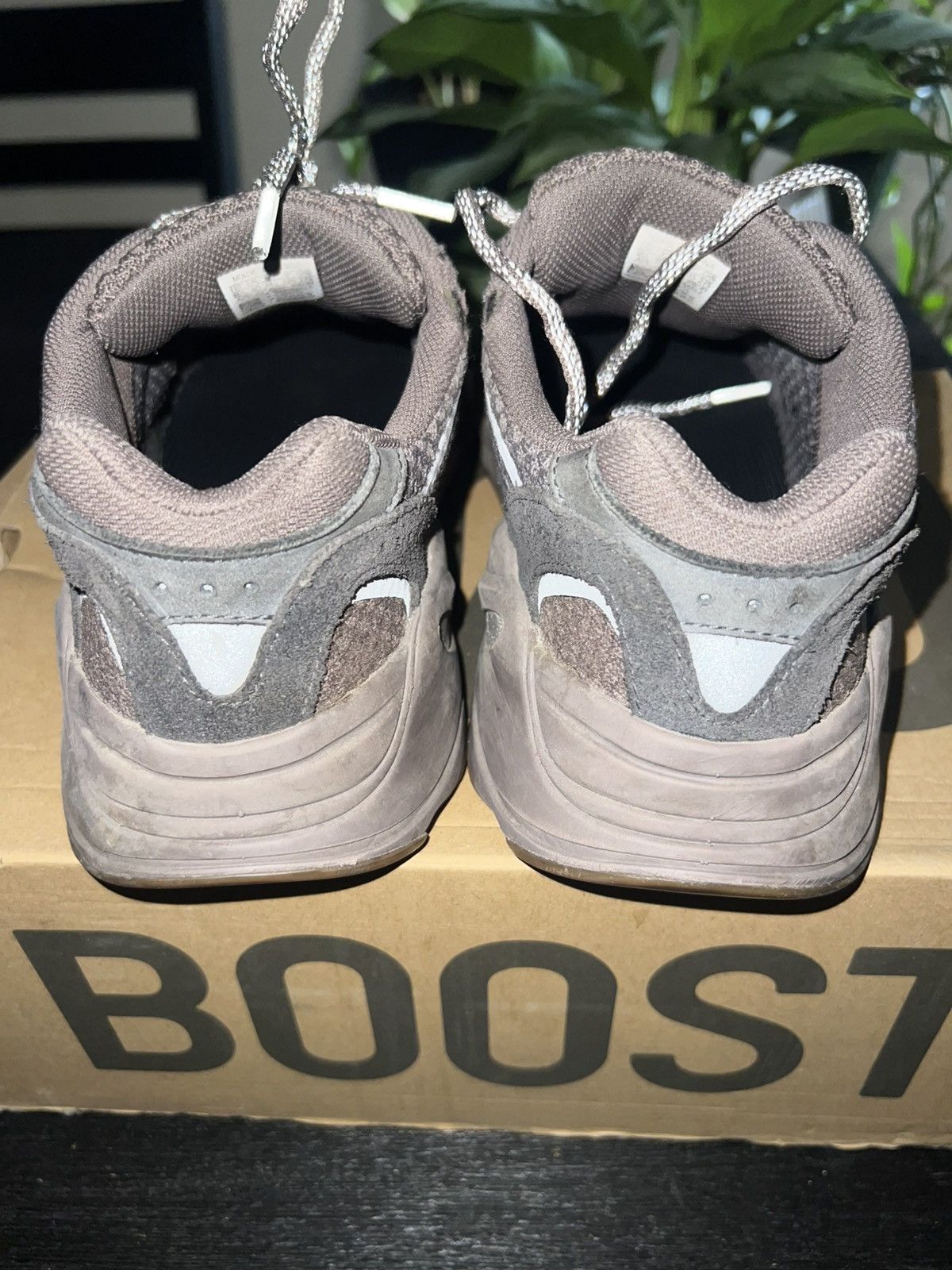Yeezy Yeezy Boost 700 V2 Size US 10.5 / EU 43-44 - 5 Thumbnail