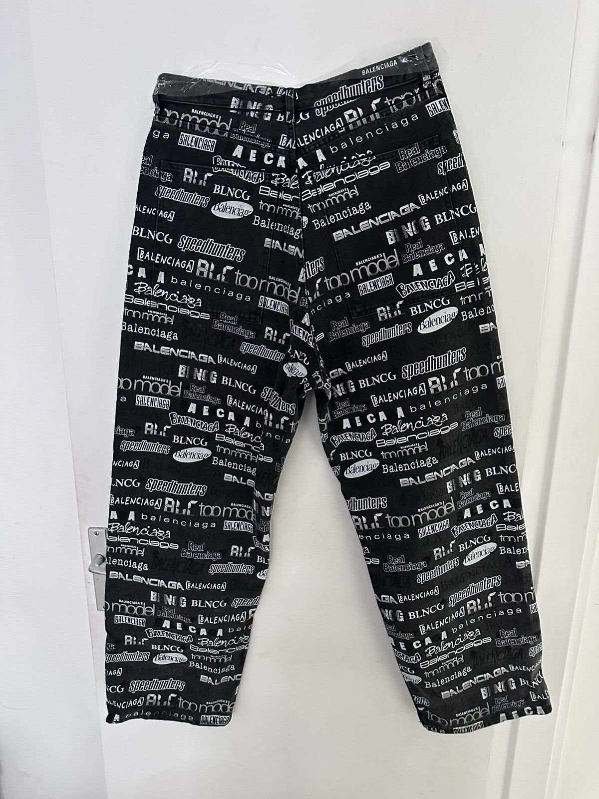 Balenciaga BALENCIAGA – TV Show Logo Print Wide Leg Denim Jeans Size US 43 - 7 Thumbnail