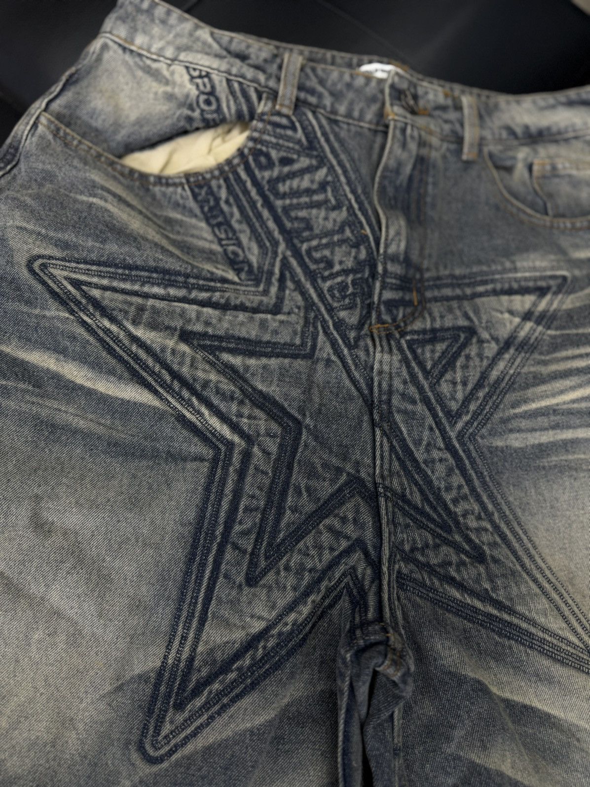Vale Valley Vale Blue Denim Star Shorts Size 30 (NEW) Size US 30 / EU 46 - 4 Thumbnail