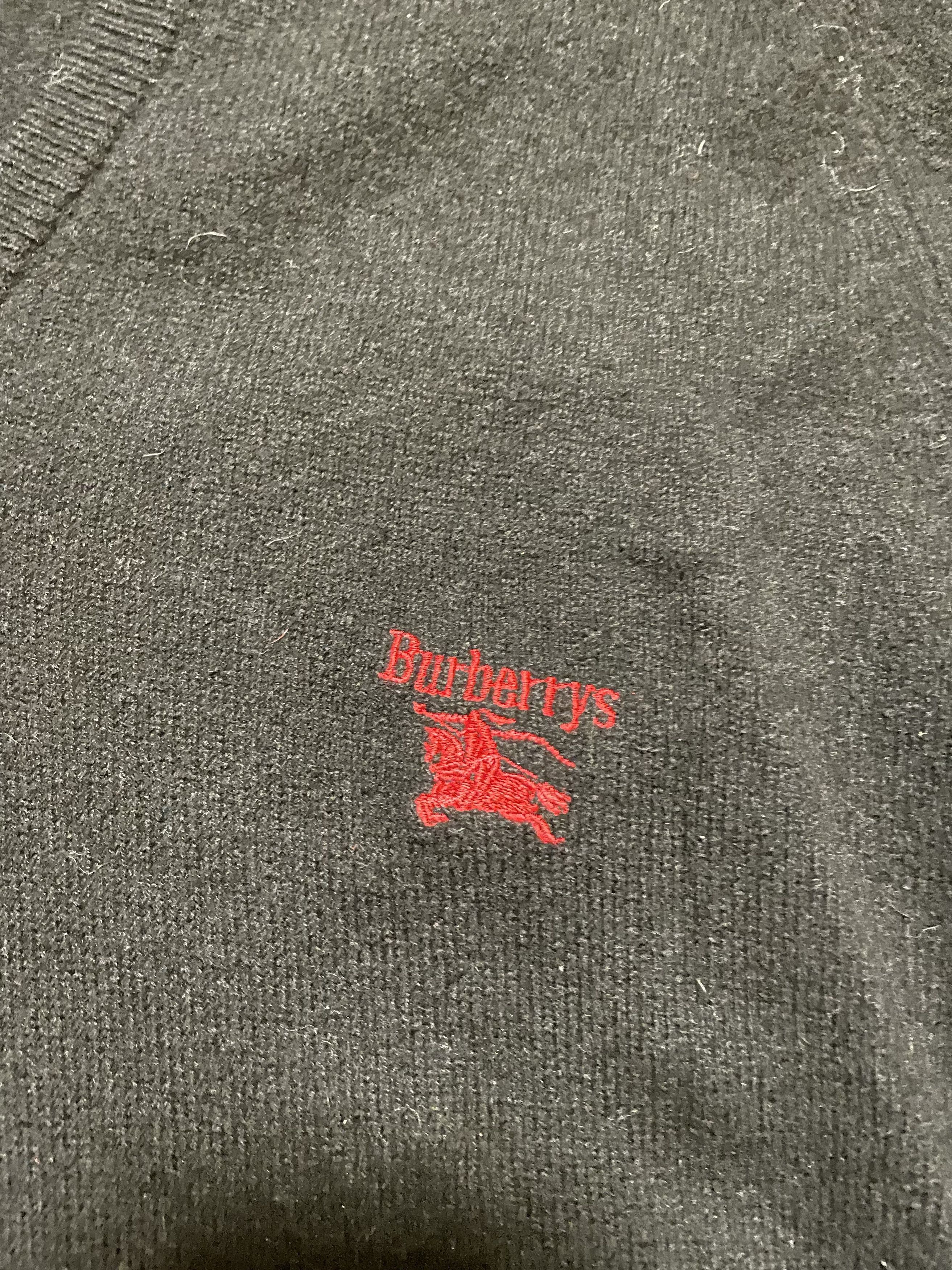 Burberry Vintage Burberrys Black V Neck Sweater Size US M / EU 48-50 / 2 - 3 Thumbnail