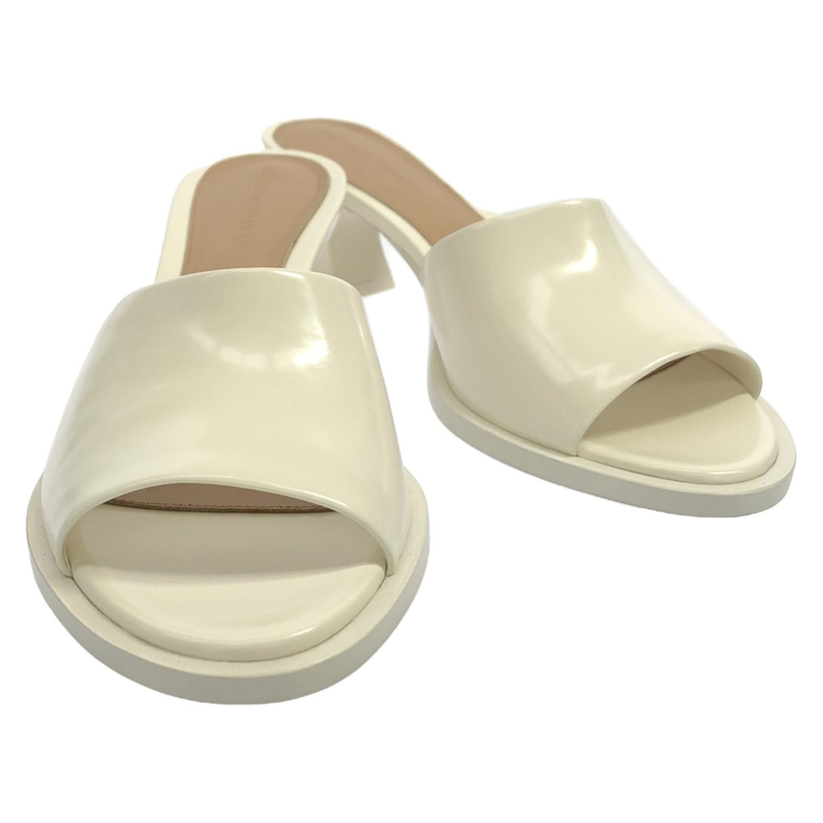 Bottega Veneta Bottega Veneta Mules Leather Mules Leather Shoes 787037V4Bo0901337 in White, Women's
