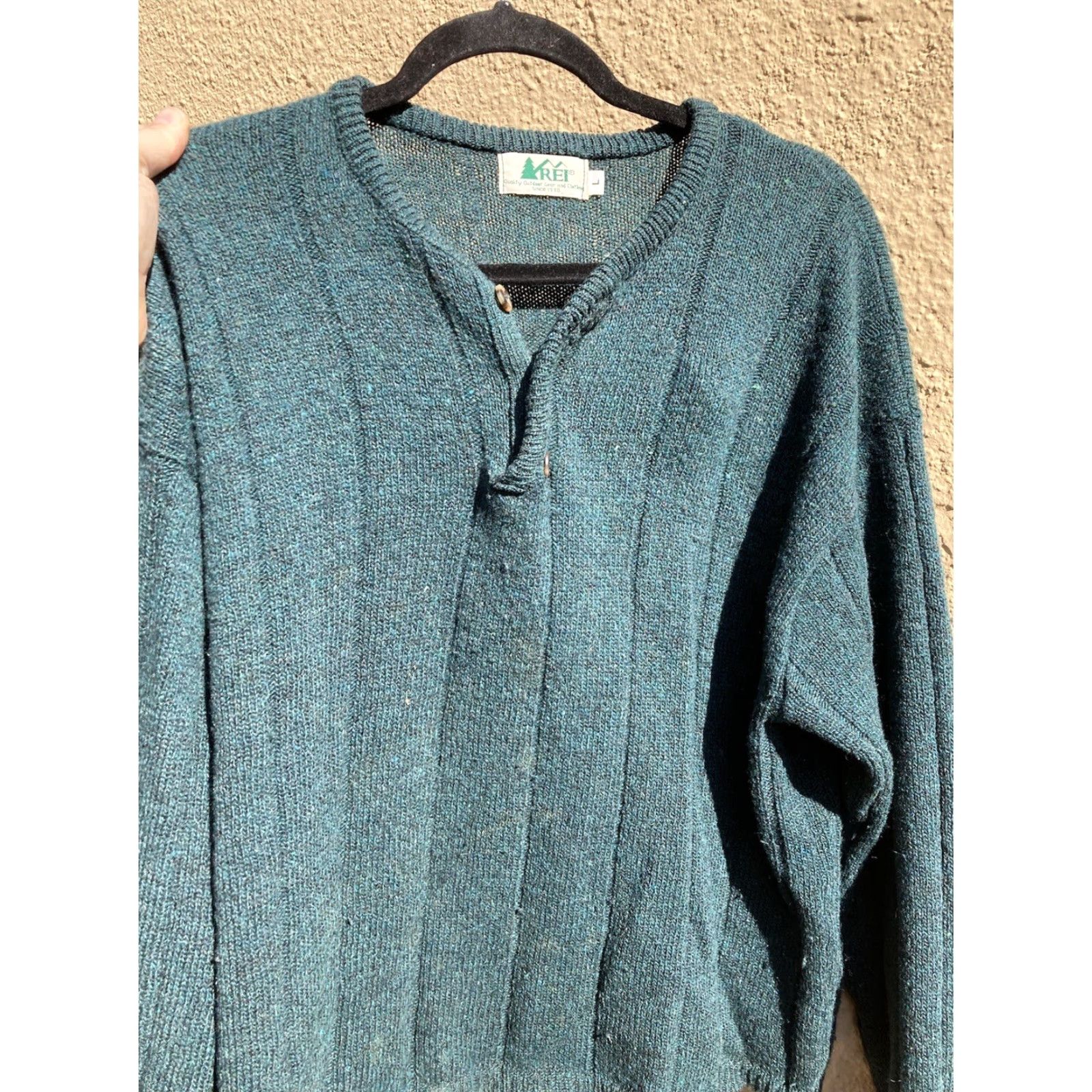 Vintage VINTAGE REI Sweater Shirt Mens Green Wool Pullover Henley Buttoned Cuffed 80s 90s Outdoor Size US L / EU 52-54 / 3 - 7 Thumbnail