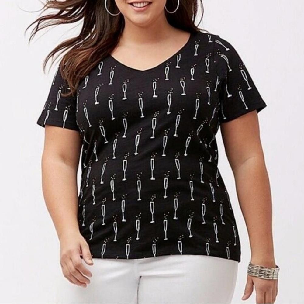 Designer Lane Bryant l NWT Red Champagne Flute Tee 26/28/4X Size M / US 6-8 / IT 42-44 - 1 Thumbnail