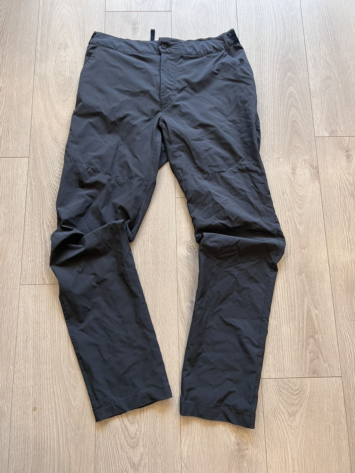 The North Face × Vintage The North Face Men’s Hiking Pants 34 x 33 Light Running Size US 34 / EU 50 - 2 Thumbnail