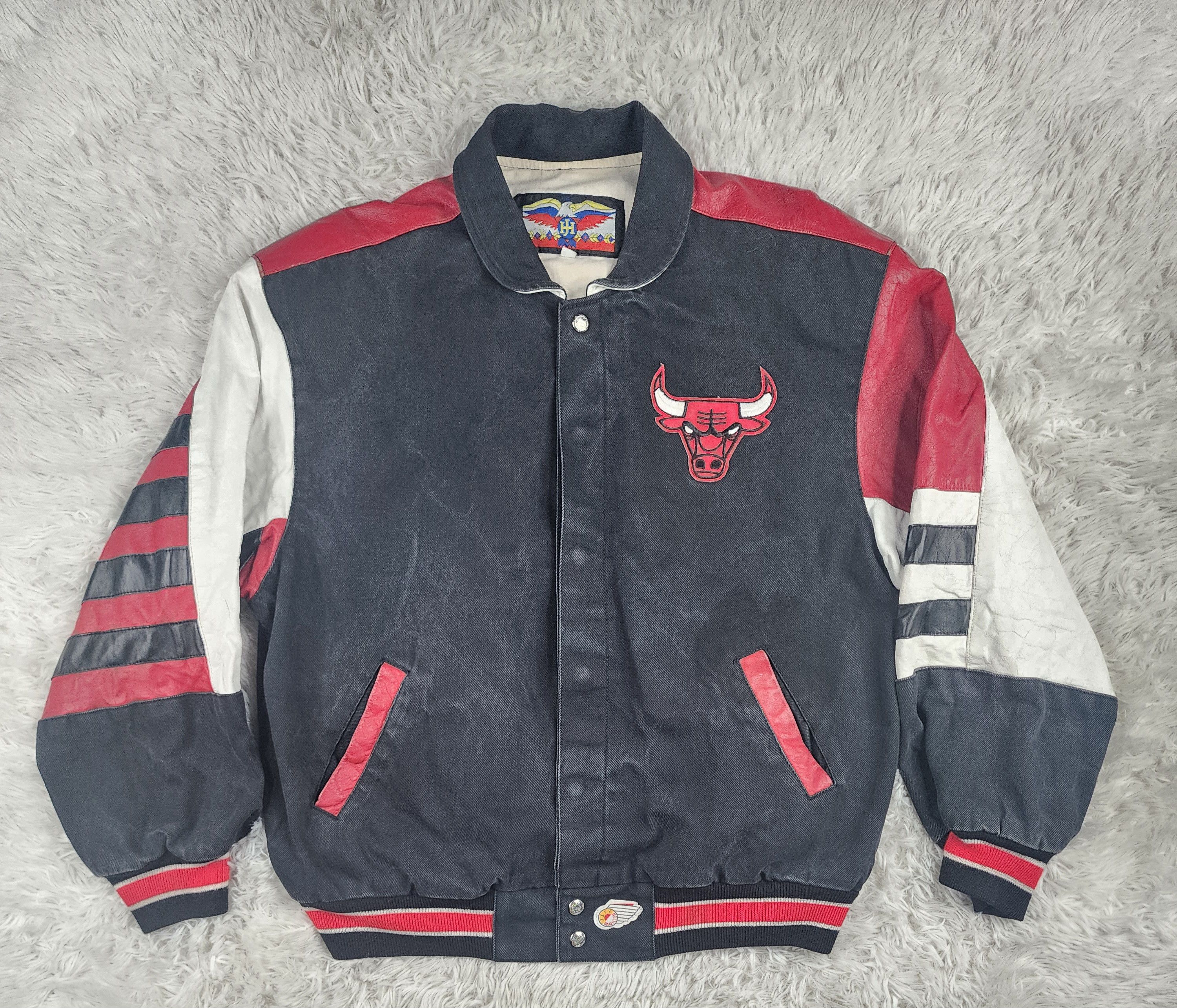Jeff Hamilton Vintage NBA Chicago Bulls denim/leather button up jacket Size US L / EU 52-54 / 3 - 1 Thumbnail