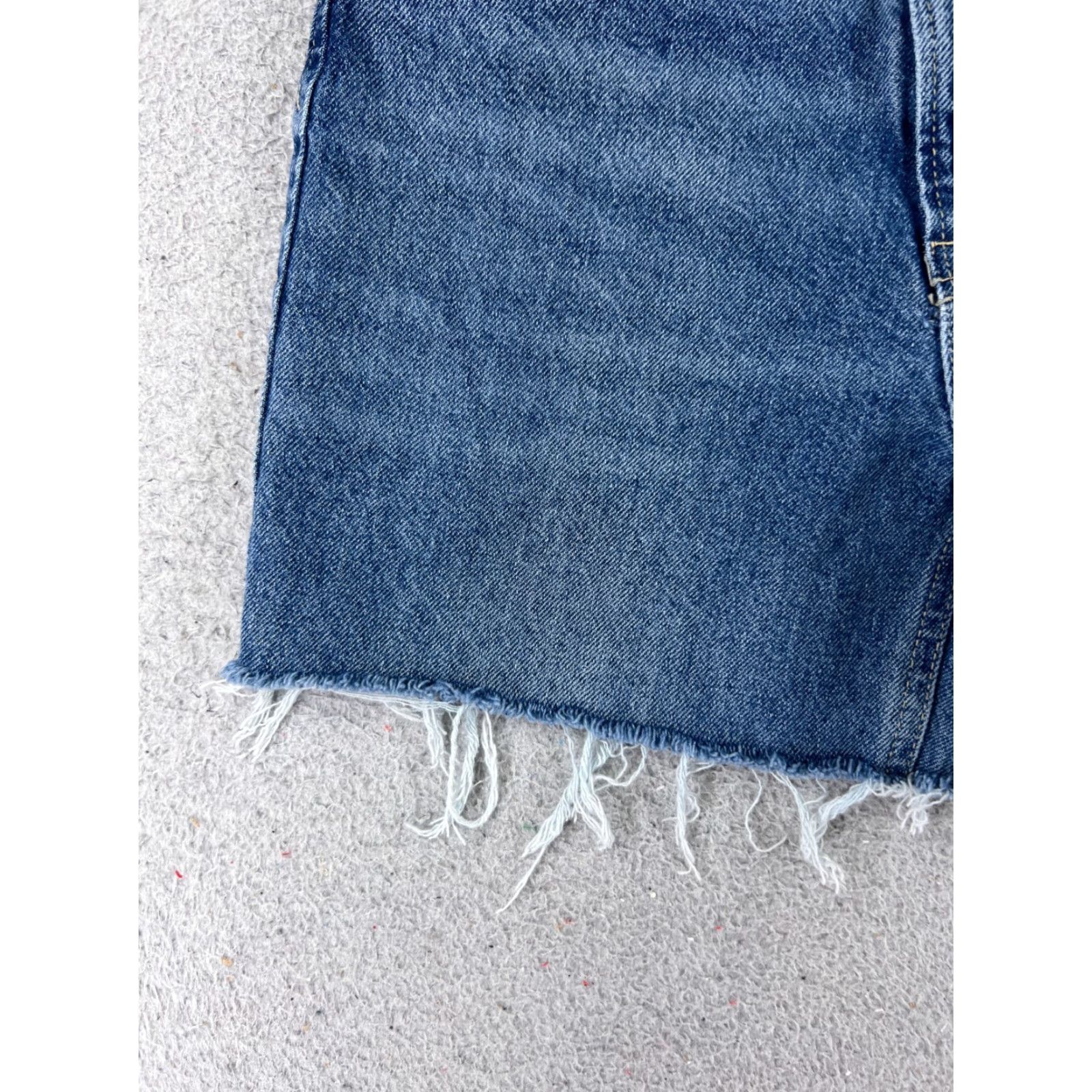Stradivarius Stradivarius Shorts Womens Blue Denim Jean Cutoff Mid Rise Cotton Stretch 23x4 2 Size 26" / US 2 / IT 38 - 3 Thumbnail