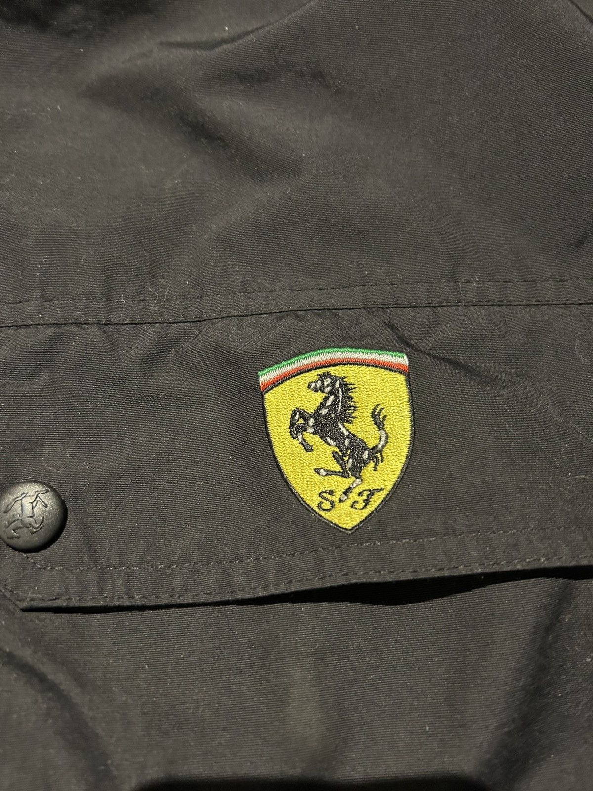 Ferrari Vintage 2000 Official Ferrari F1 Rain jacket M Boxy Size US M / EU 48-50 / 2 - 3 Thumbnail