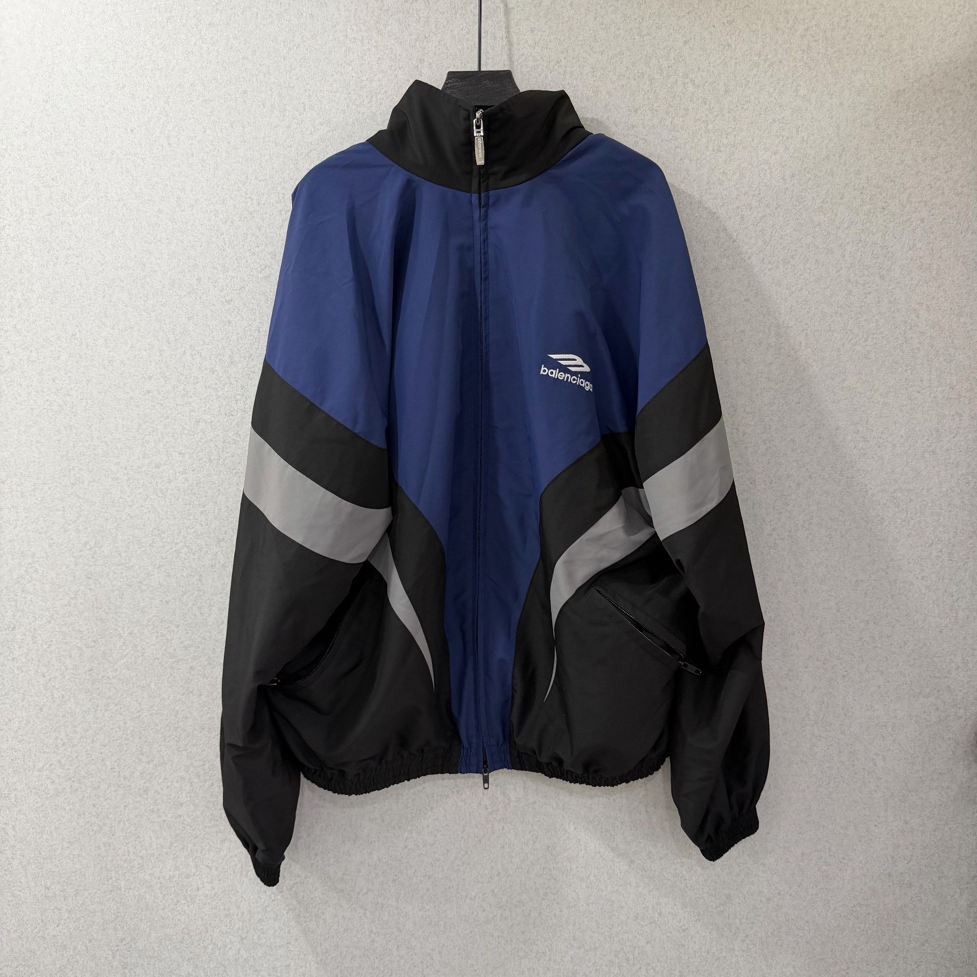 Balenciaga Balenciaga Retro Printed Multi Jacket XXS Women Size XXS / US 00 / IT 34 - 1 Thumbnail