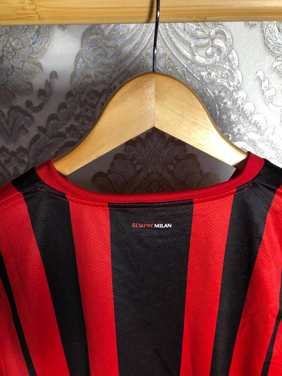 Vintage VERY RARE PUMA FC MILAN ITALY SOCCER JERSEY RETRO Y2K 90s Size US M / EU 48-50 / 2 - 6 Thumbnail