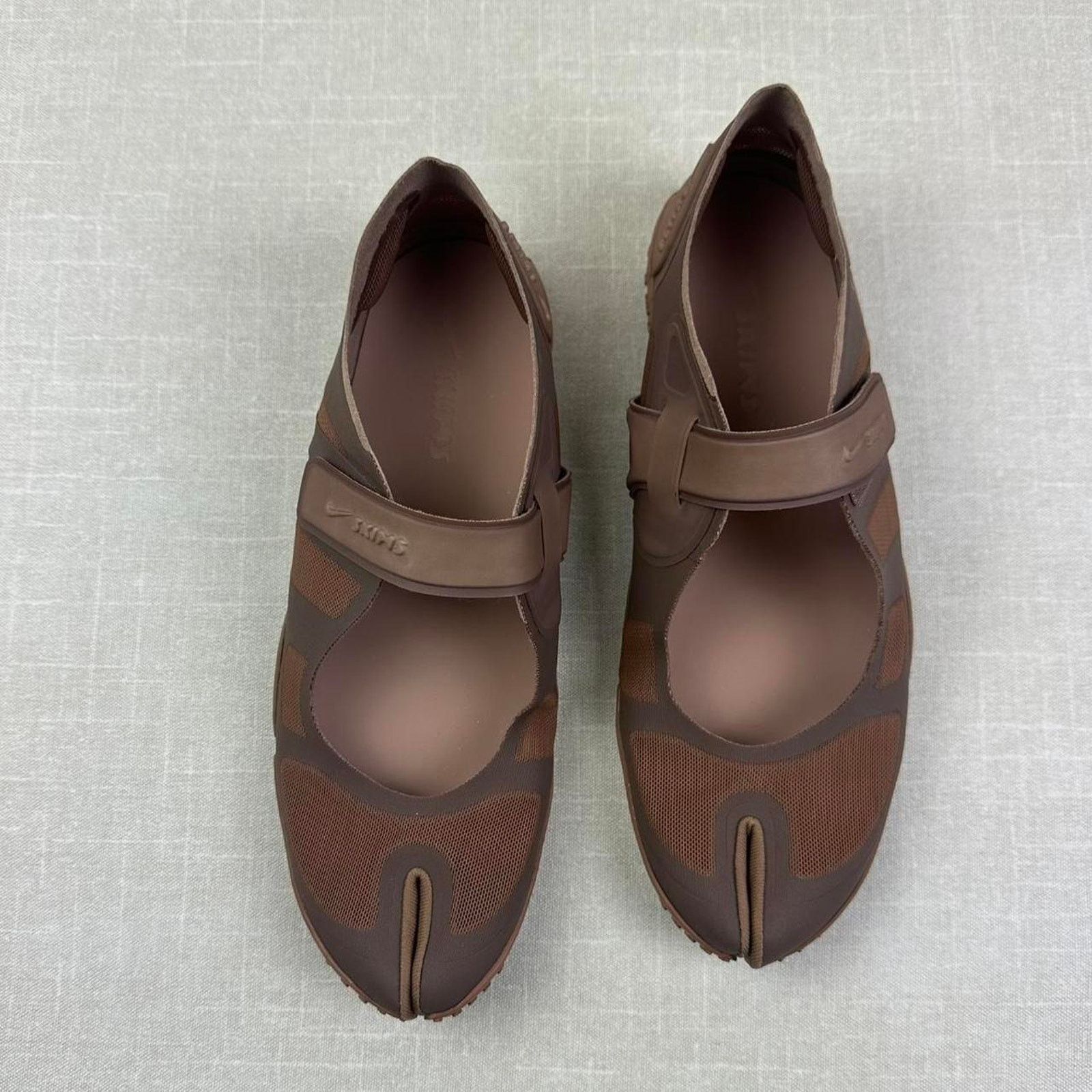 SKIMS 🦂 SKIMS x Nike Rift Mesh “Archaeo Brown” 6W Size US 6 / IT 36 - 2 Thumbnail