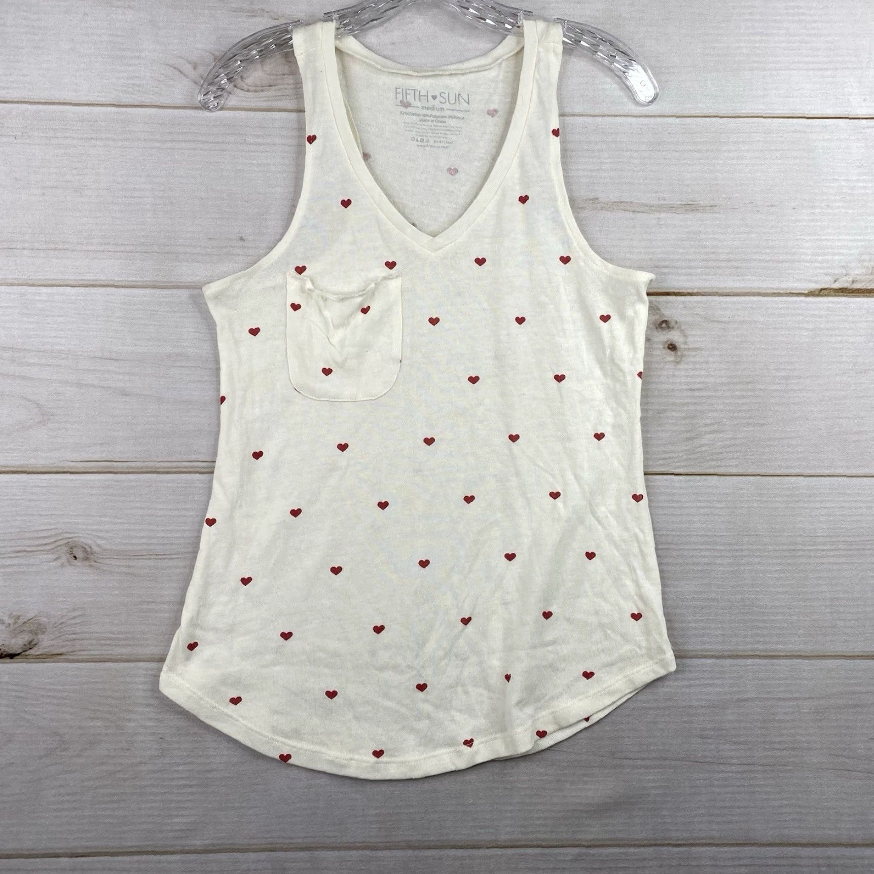 Vintage Fifth Sun Tank Womens M Red Hearts Print Pocket V Neck Knit Boho Novelty Fun Shirt Bodice? Size M / US 6-8 / IT 42-44 - 2 Thumbnail