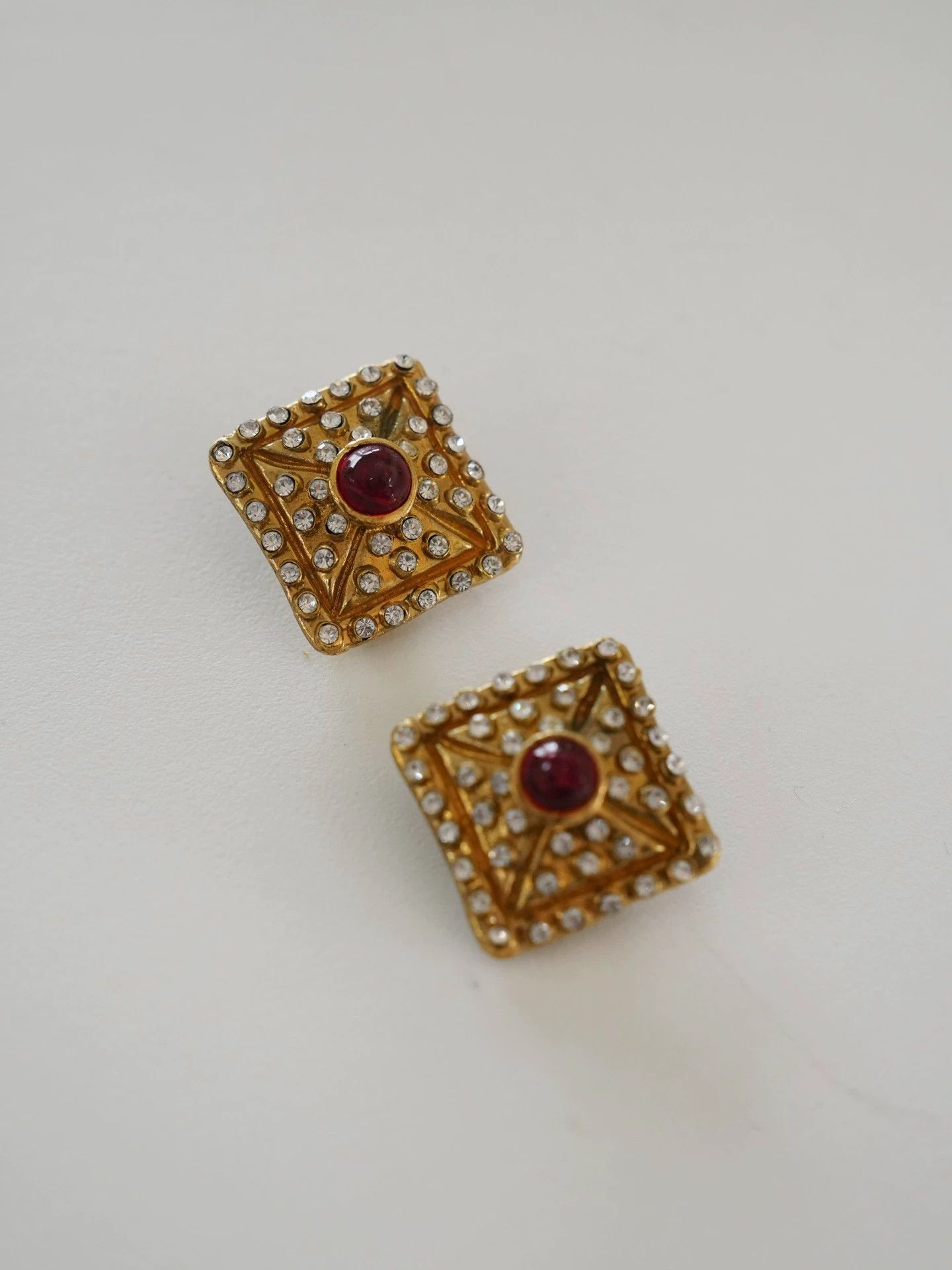 Chanel Chanel Bloody Red Crystal Square Pyramid Earclips Size ONE SIZE - 1 Thumbnail