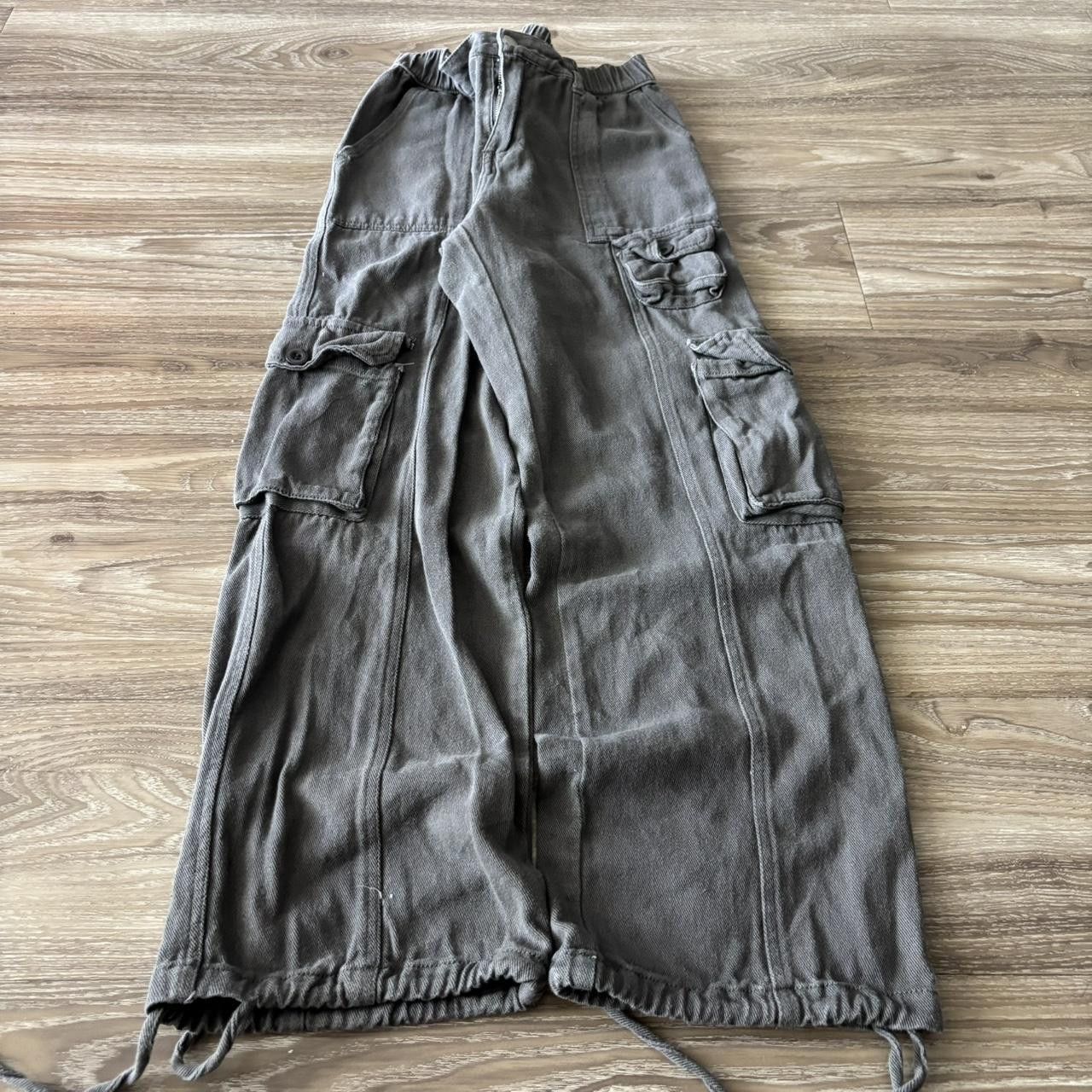 Vintage Crazy Vintage Y2K/2000s Grey Skater Style Grunge Streetwear Cargo Pants! Size S Size US 29 - 3 Thumbnail