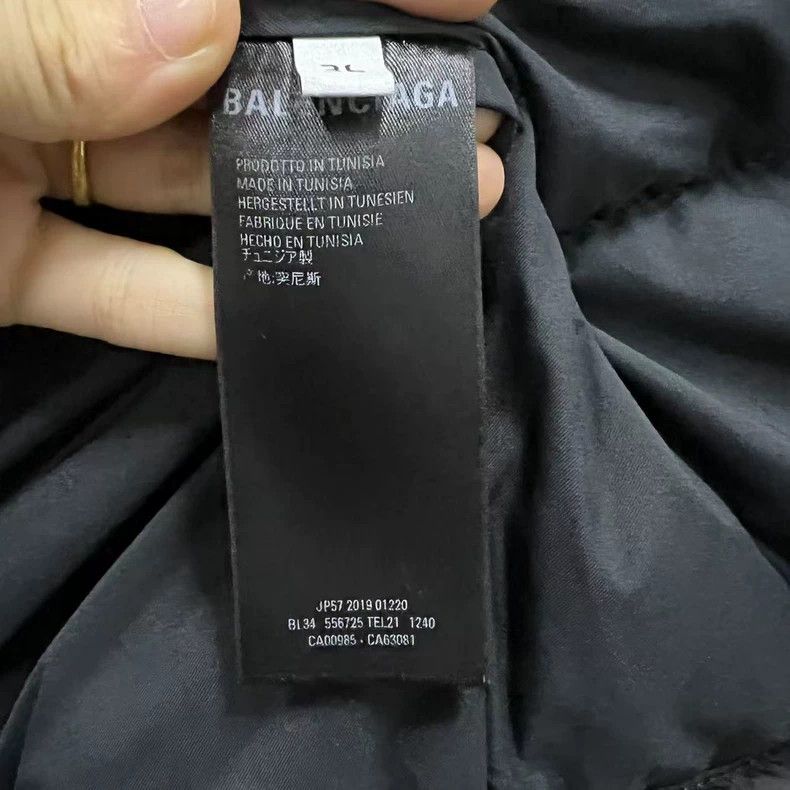 Balenciaga Balenciaga size 36 Bullet screen logo down jacket Size US XS / EU 42 / 0 - 5 Thumbnail