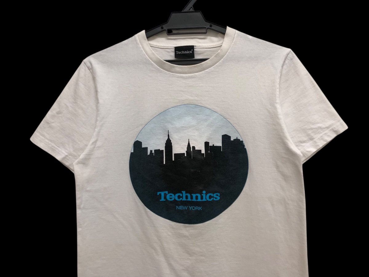 Vintage RARE 🔥 00s Y2K TECHNICS NEW YORK RARE PROMO BOXY TEE Size US M / EU 48-50 / 2 - 3 Thumbnail