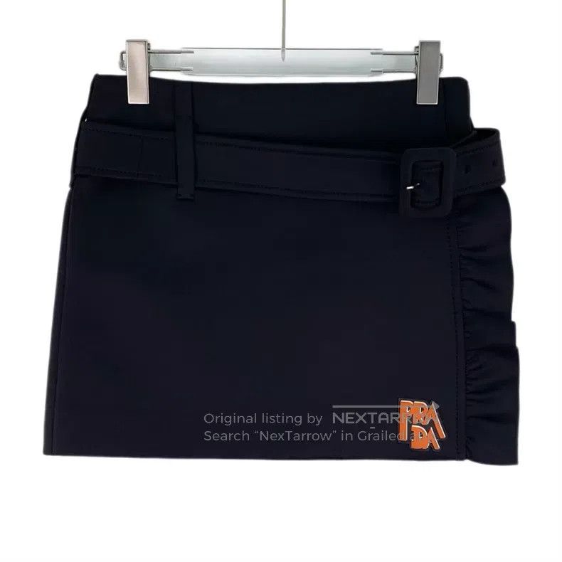 Prada Prada Black logo letter logo casual skirt Size 27" / US 4 / IT 40 - 1 Thumbnail