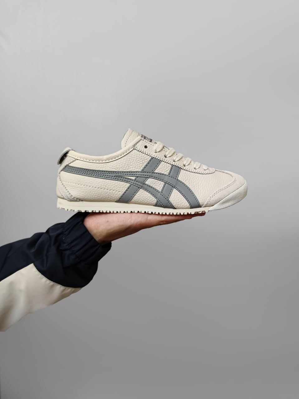 Asics × Onitsuka Tiger × Vintage Onitsuka Tiger Mexico 66 Yellow/ Black Kill Bill Size US 8.5 / EU 41-42 - 6 Thumbnail