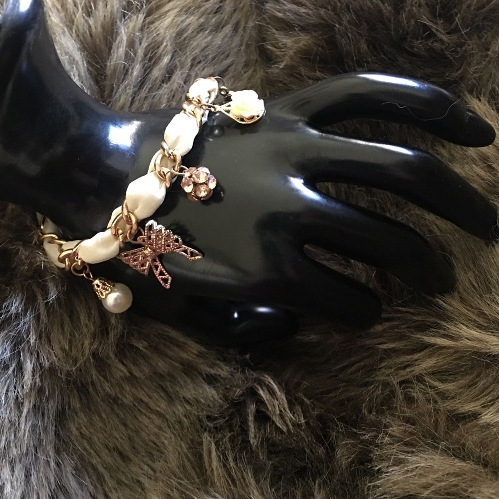 Jewelry Victorian style cream silk chain charm bracelet Size ONE SIZE - 3 Thumbnail