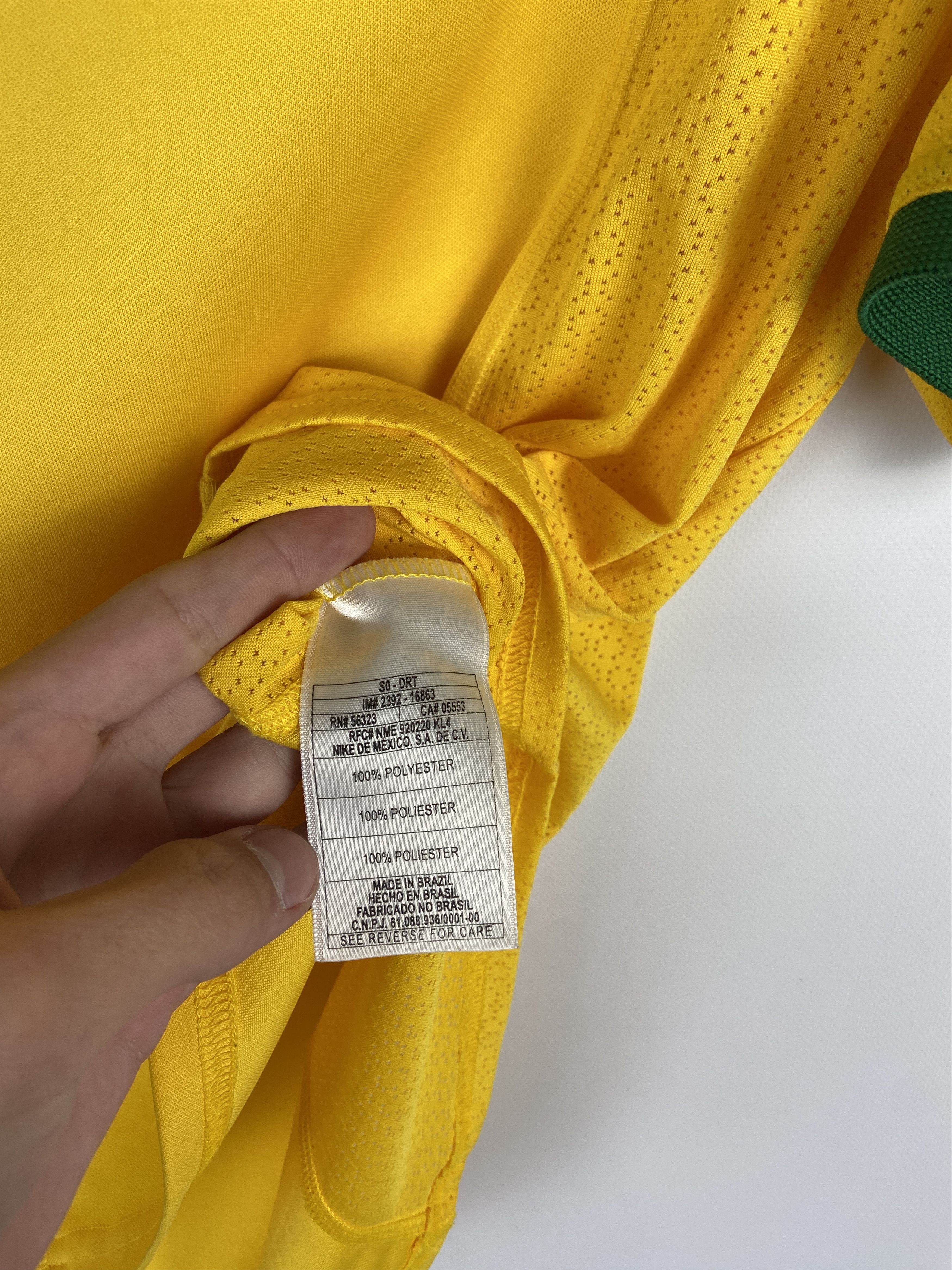 Nike Vintage Brazil Nike Soccer Jersey Size US XL / EU 56 / 4 - 8 Thumbnail