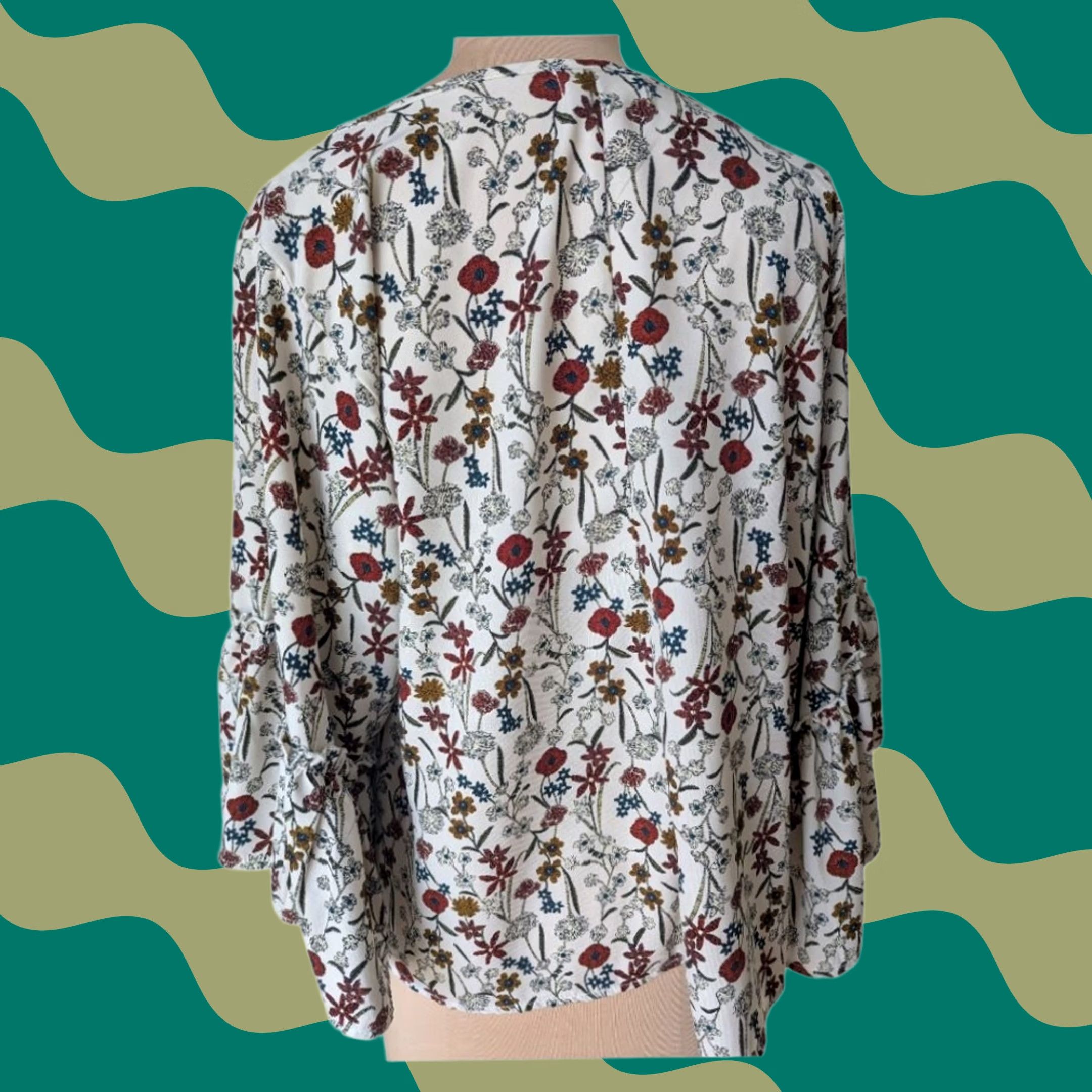Bell Womens Blouse White Multicolor Floral Bell Sleeve Boat Neck Tiered Relaxed Fit US Made S Size S / US 4 / IT 40 - 1 Thumbnail