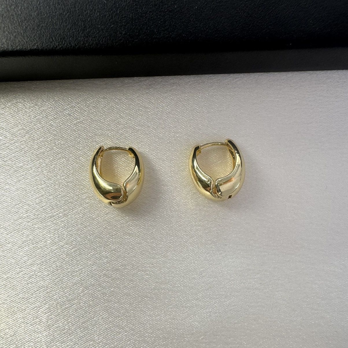 Designer Teardrop Shape Small Gold Hoop Earrings for Women Size ONE SIZE - 4 Thumbnail
