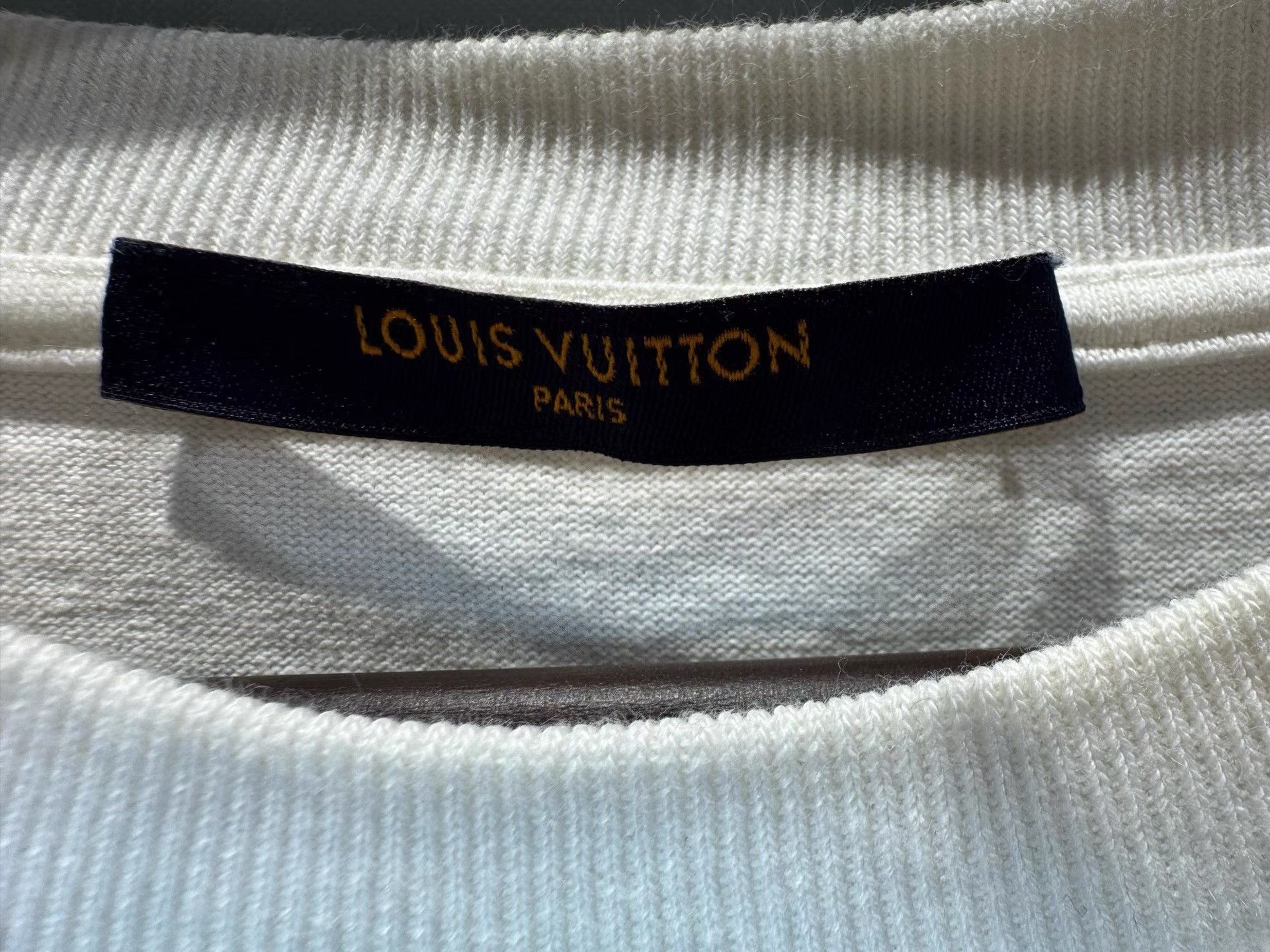 Louis Vuitton Louis Vuitton Graffiti Logo Crewneck Tee K36 Size US XS / EU 42 / 0 - 3 Thumbnail
