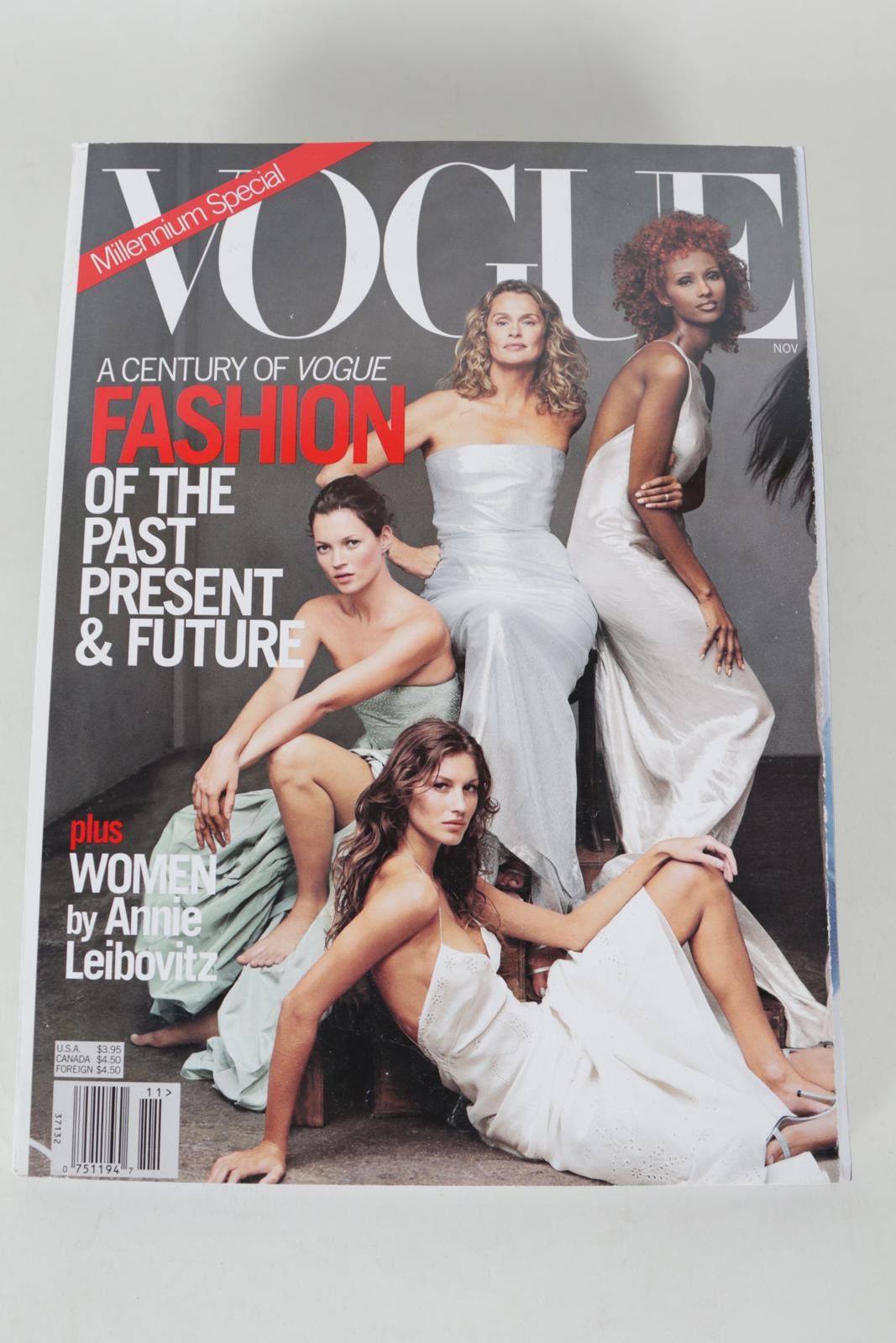 Vogue 99 Vogue November Annie Leibovitz Millenium Special Magazine Size ONE SIZE - 1 Thumbnail