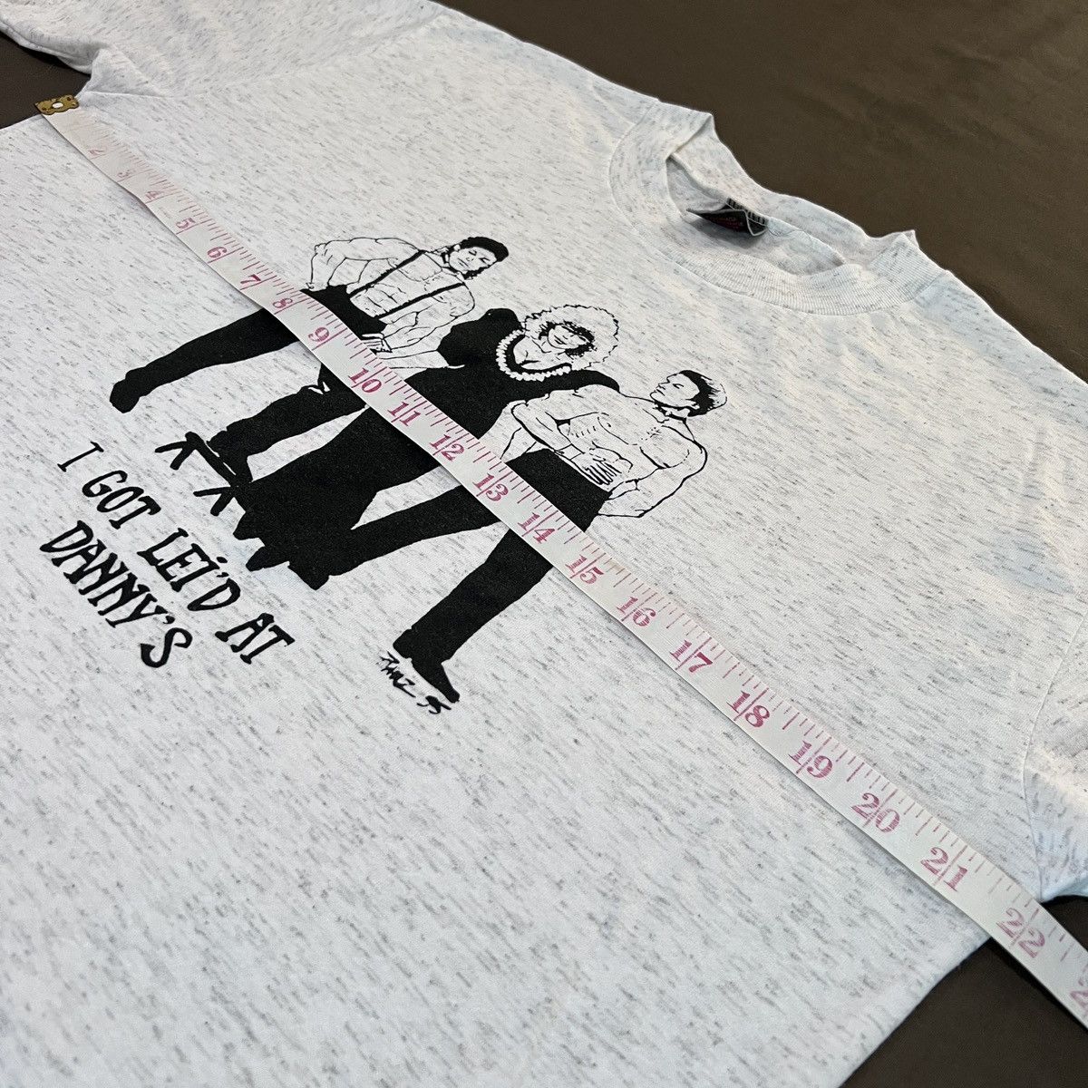 Vintage Vintage 90s Strip Club Danny’s Of Windsor lgbtq gay bdsm Tee Size US XL / EU 56 / 4 - 7 Thumbnail