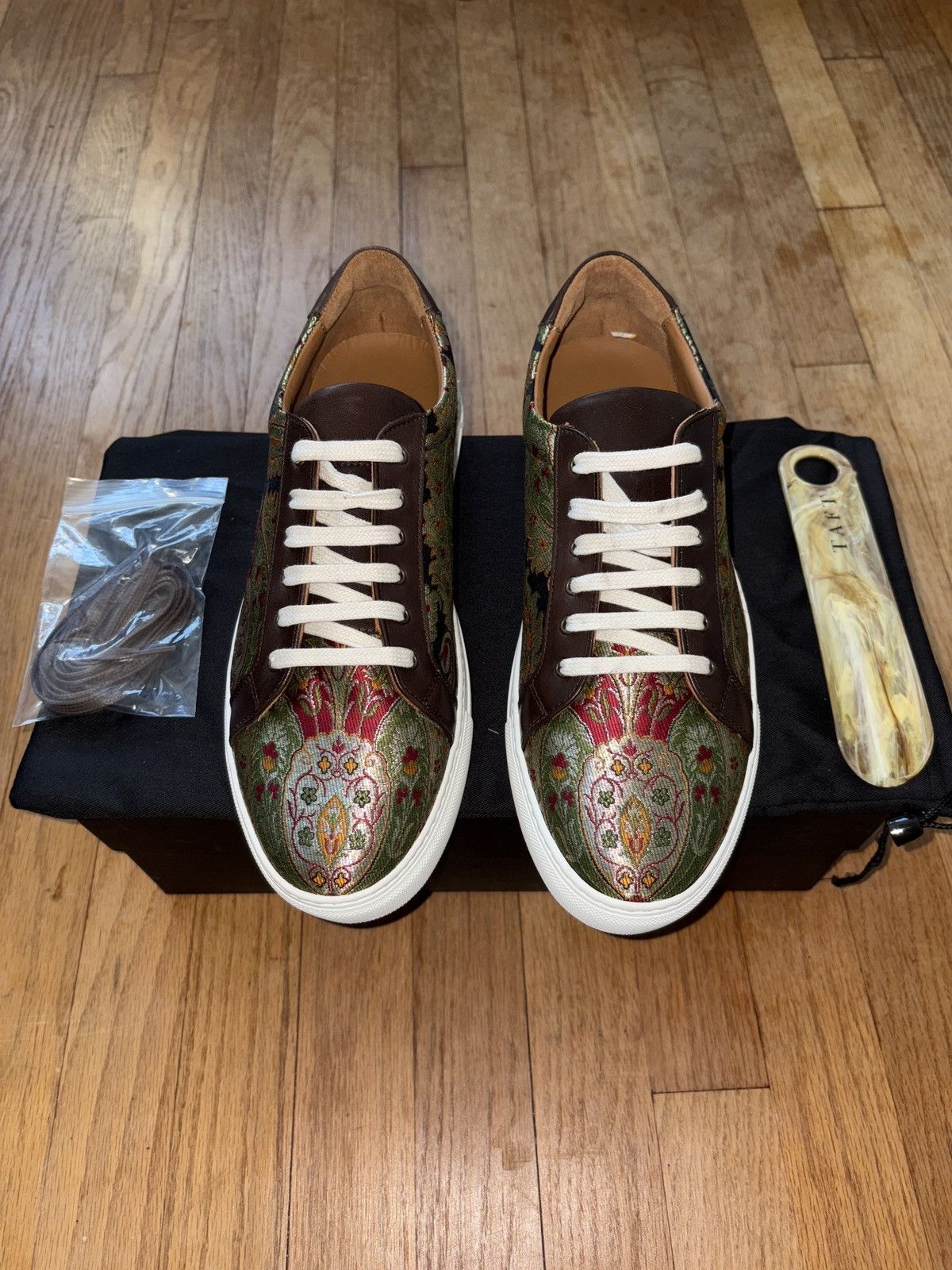 TAFT Taft-The Sneaker in Kashmir Size US 10.5 / EU 43-44 - 1 Thumbnail