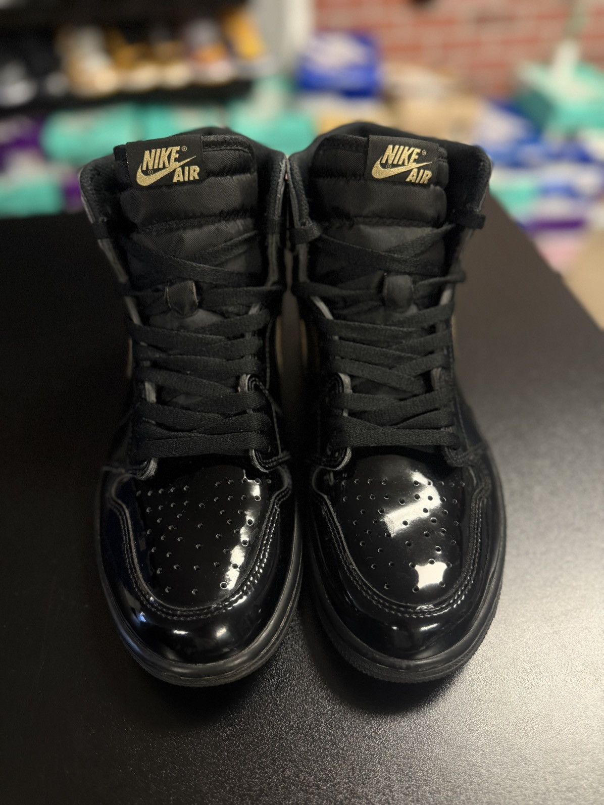 Jordan Brand × Nike Jordan 1 Black Metallic Gold (2020) Size 10 🧼 Size US 10 / EU 43 - 9 Thumbnail
