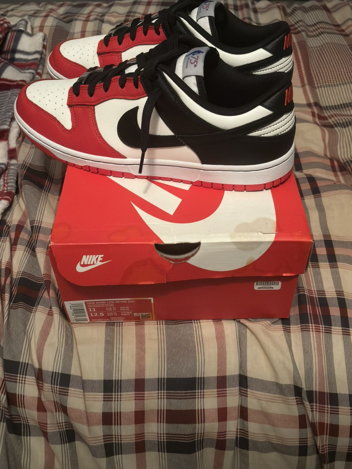 Nike NBA x Dunk Low EMB '75th Anniversary - Bulls' Size US 11 / EU 44 - 6 Thumbnail