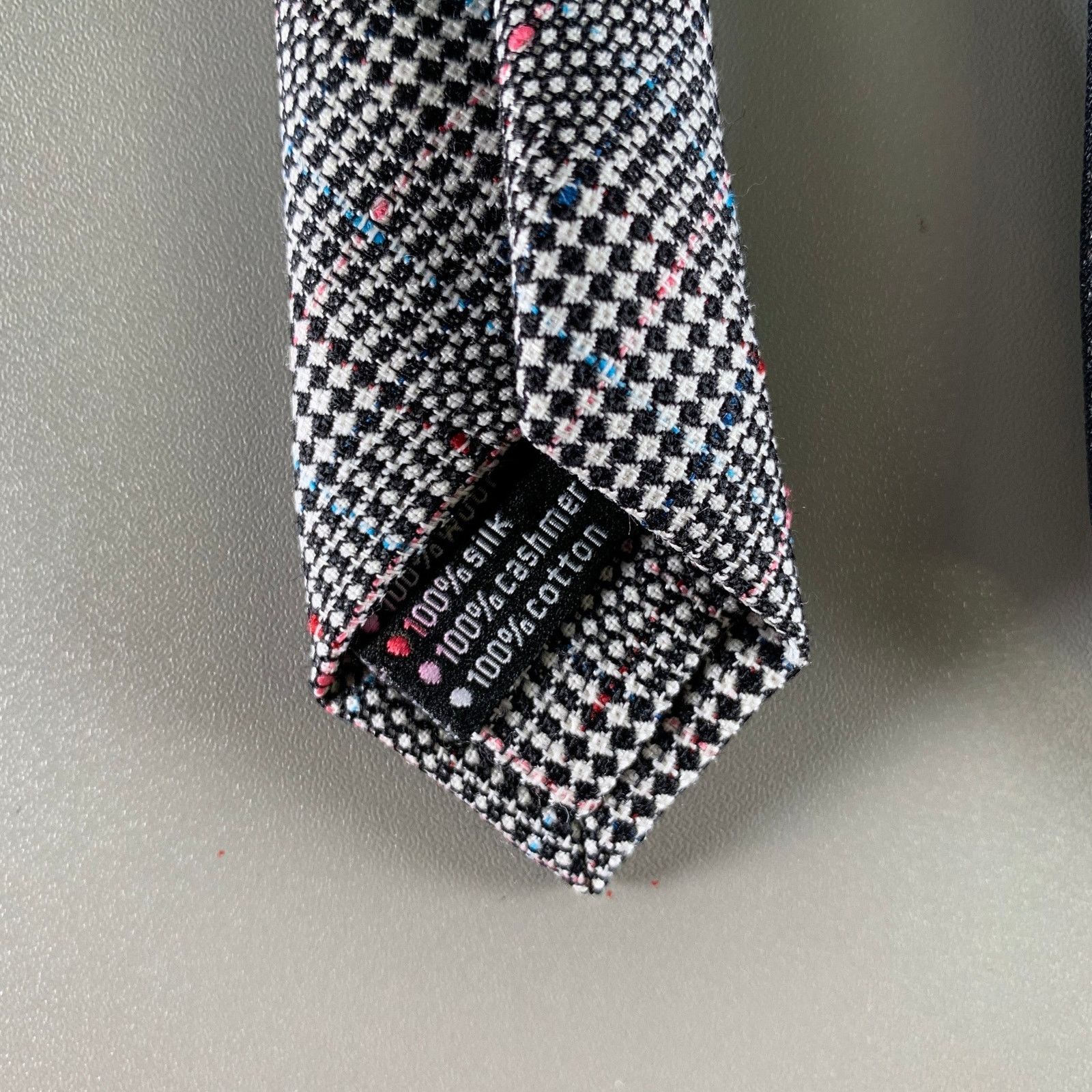 title of work TITLE OF WORK Black Grey & White Glenplaid Silk Tie Size ONE SIZE - 3 Thumbnail