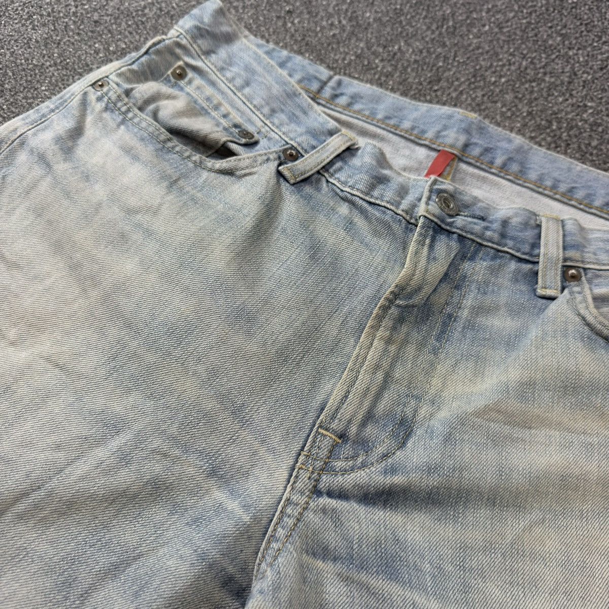 Undercover Archives Japanese Denim Uniqlo UJ S002 Fade Wideleg Denim Size US 33 - 12 Thumbnail