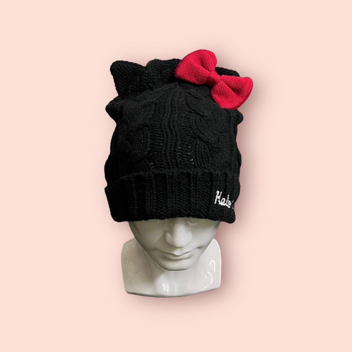 Anime × Cartoon Network × Japanese Brand RARE HELLO KITTY CAT EARS RED RIBBON KNITTED BEANIE Size ONE SIZE - 3 Thumbnail