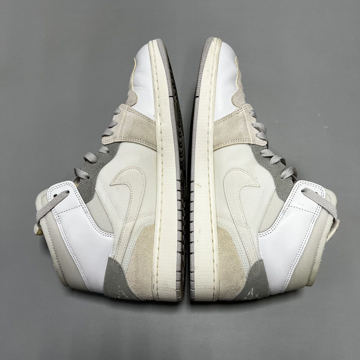 Jordan Brand × Nike Nike Air Jordan 1 Mid SE Craft sneakers shoes Size US 12 / EU 45 - 9 Thumbnail