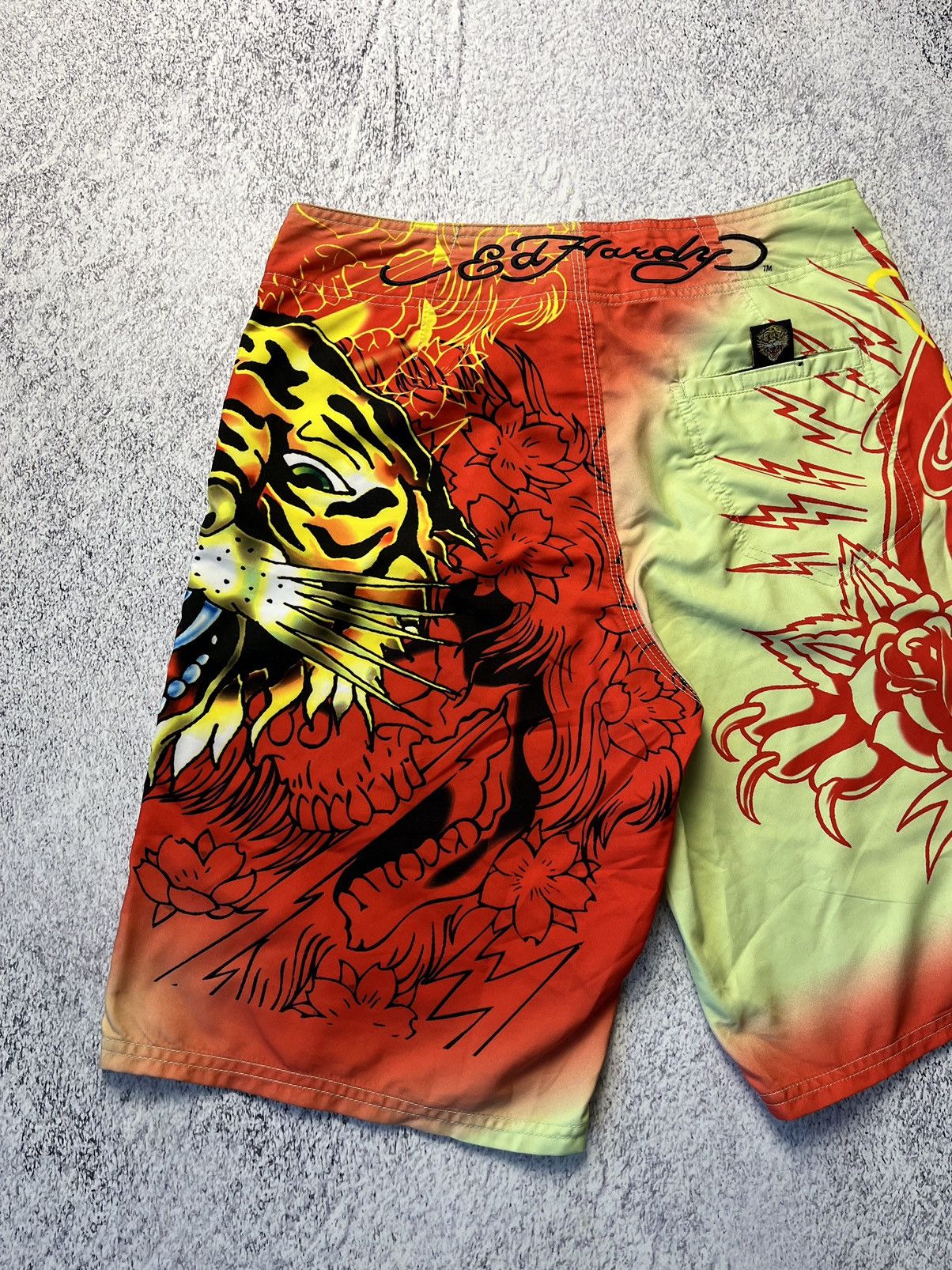 Christian Audigier Mens Vintage Ed Hardy Shorts Japanese brand streetwear Y2K Size US 31 - 10 Thumbnail