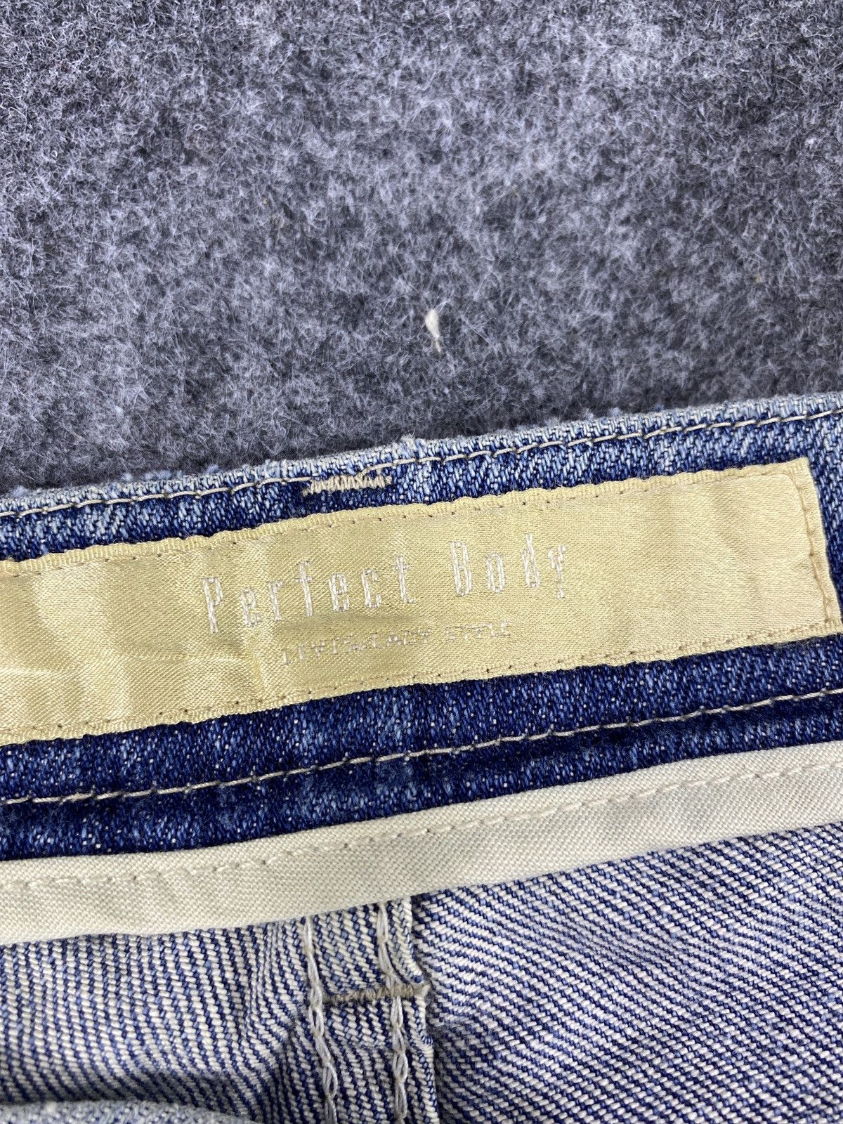 Levi's Vintage Levis Perfect Body Flare Blue Wash Jeans - J1024 Size 25" / US 0 / IT 36 - 8 Thumbnail