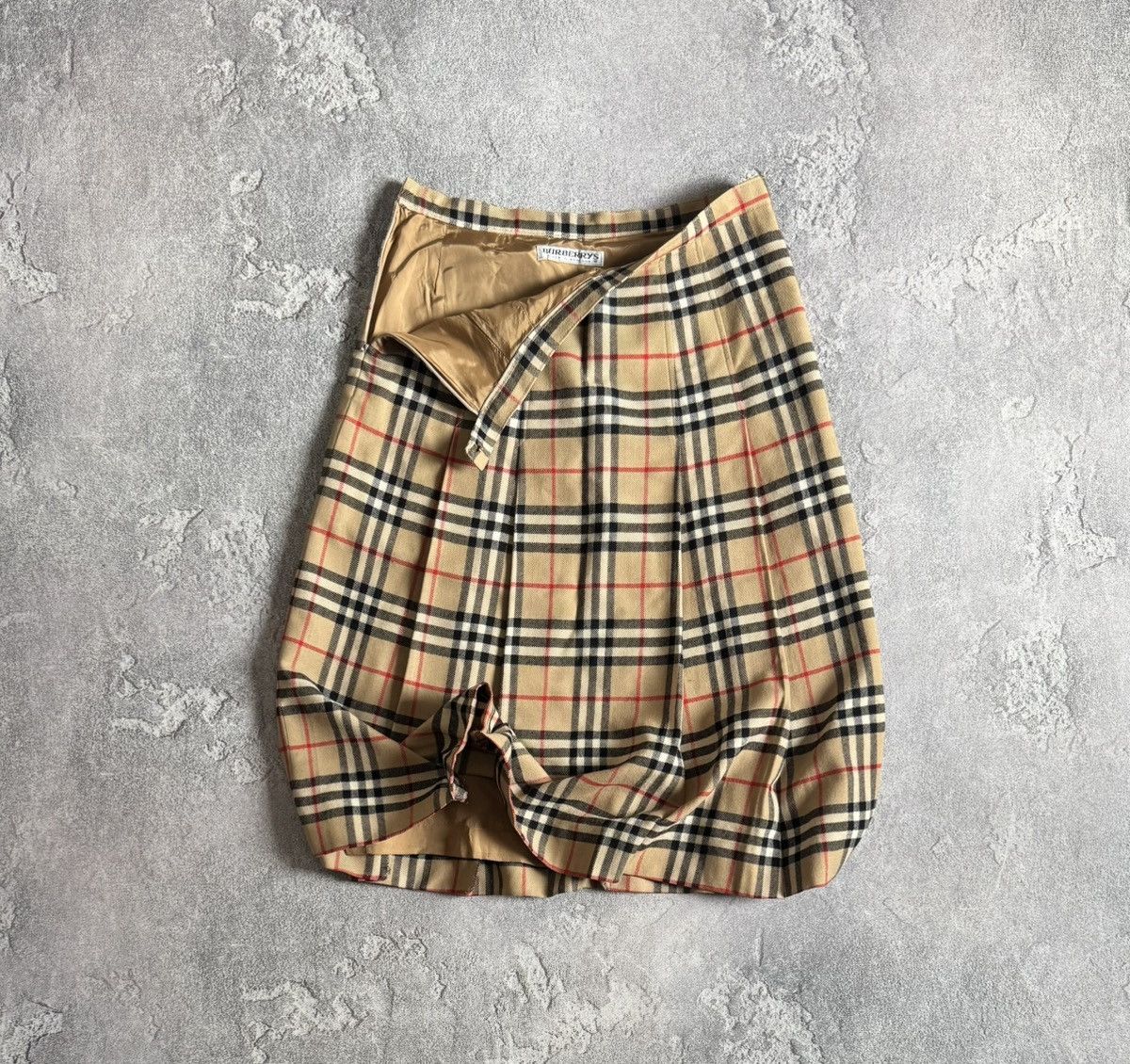 Burberry × Vintage Burberry nova check Chekered long skirt casual Burberrys 90s Size 25" / US 0 / IT 36 - 1 Thumbnail