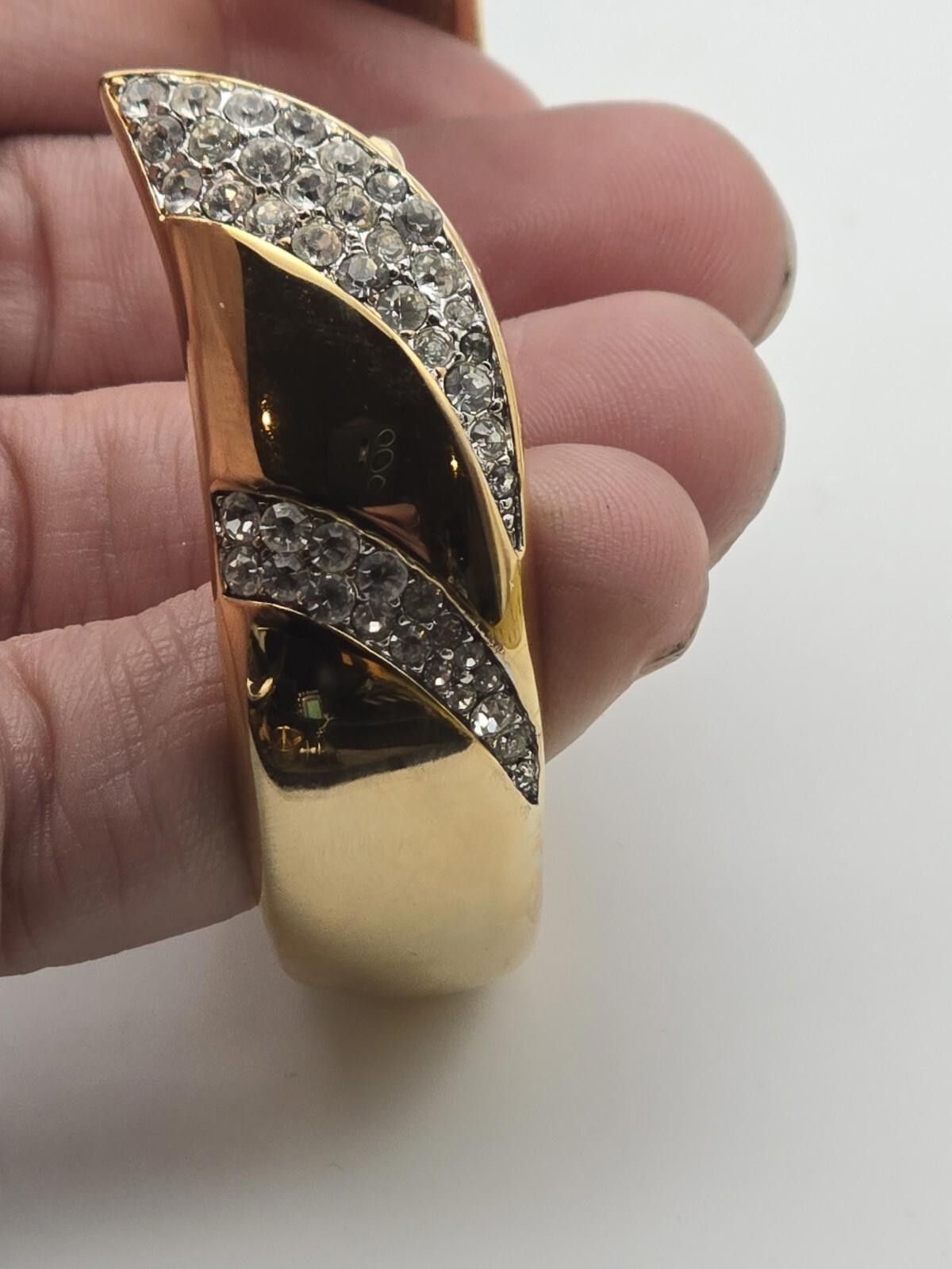 Other Vintage Trifari Gold-Tone Rhinestone Cuff Bracelet Size ONE SIZE - 2 Thumbnail