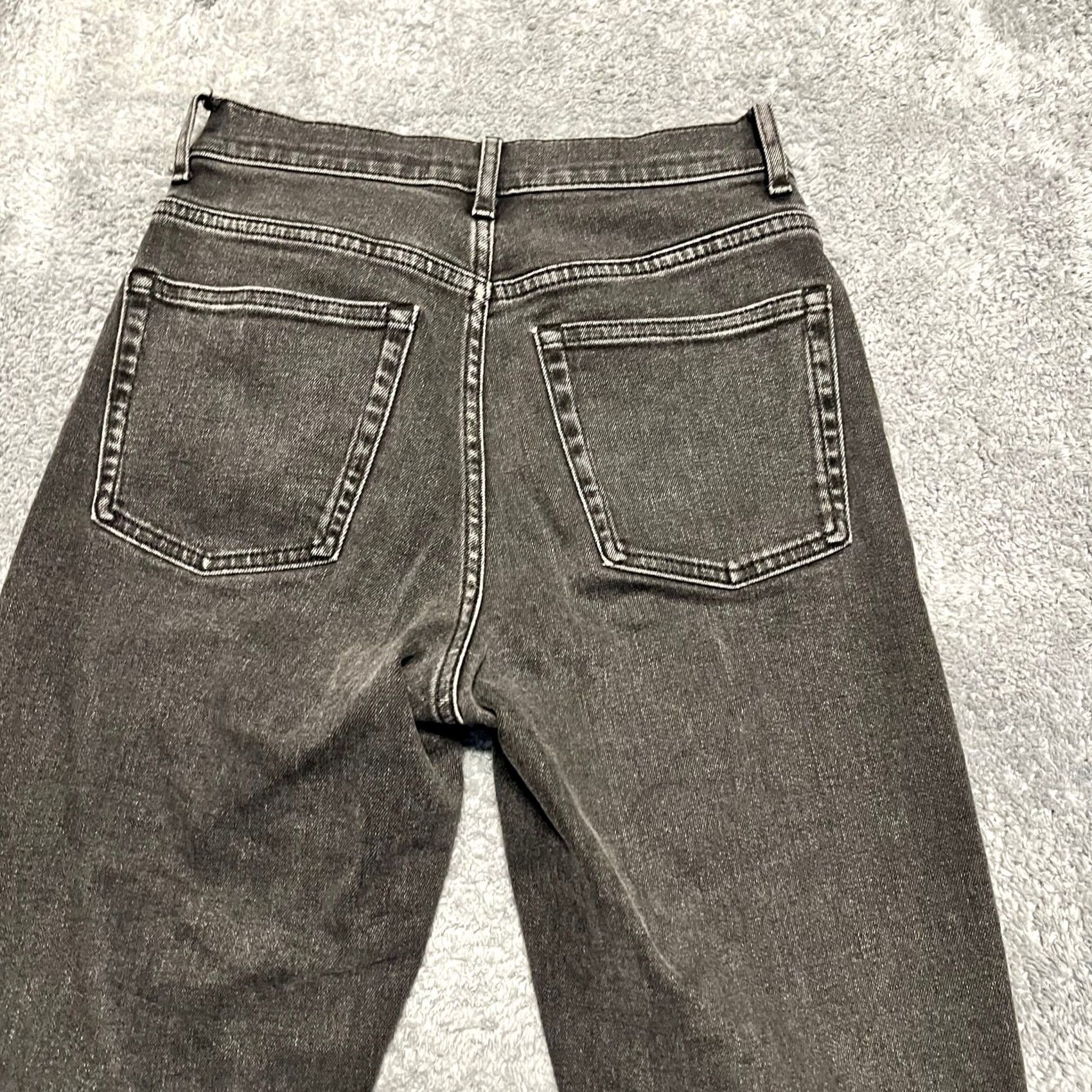 Everlane Everlane Jeans Womens 26 Cheeky Cropped Faded Black Cropped Pants Womens 26 Regular Black Cropped Jeans Size 26" / US 2 / IT 38 - 4 Thumbnail