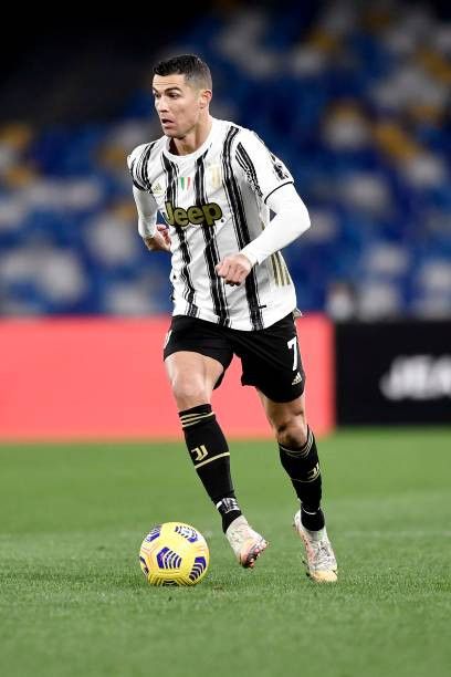 Adidas Adidas x Juventus #7 Cristiano Ronaldo 2020/2021 Home Jersey Size US L / EU 52-54 / 3 - 4 Thumbnail