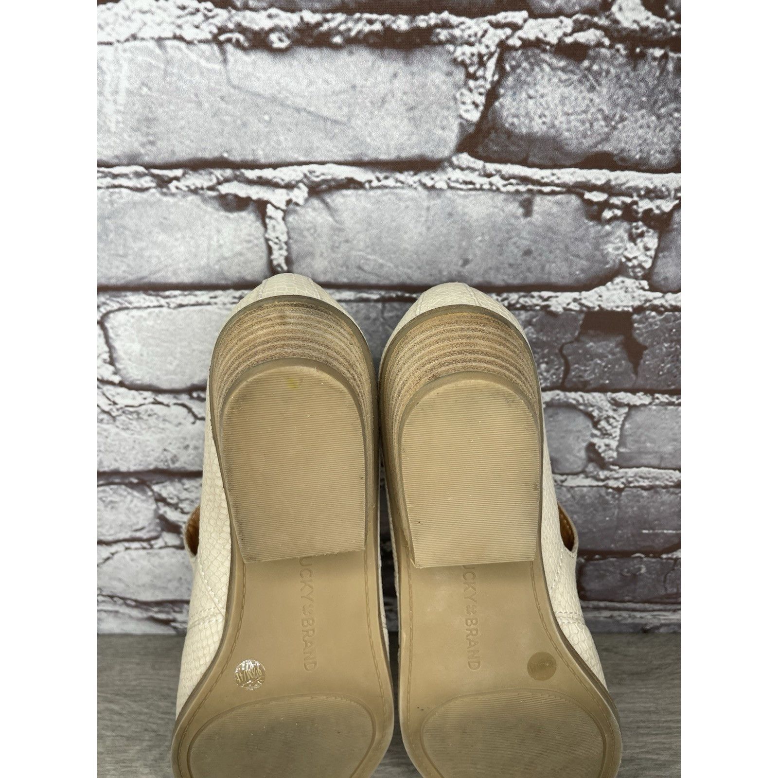 Lucky Brand Lucky Brand Mahzan Ivory Leather Lizard Print Loafer Heel Sh Size US 9.5 / IT 39.5 - 8 Thumbnail