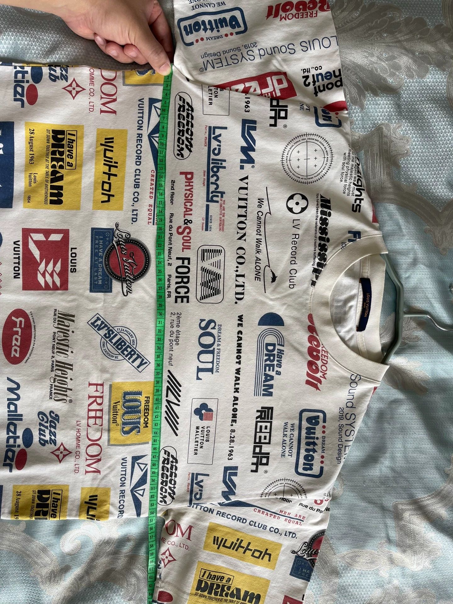 Louis Vuitton Louis Vuitton Graffiti Full Print Cotton Stiff Tee S Size US S / EU 44-46 / 1 - 7 Thumbnail
