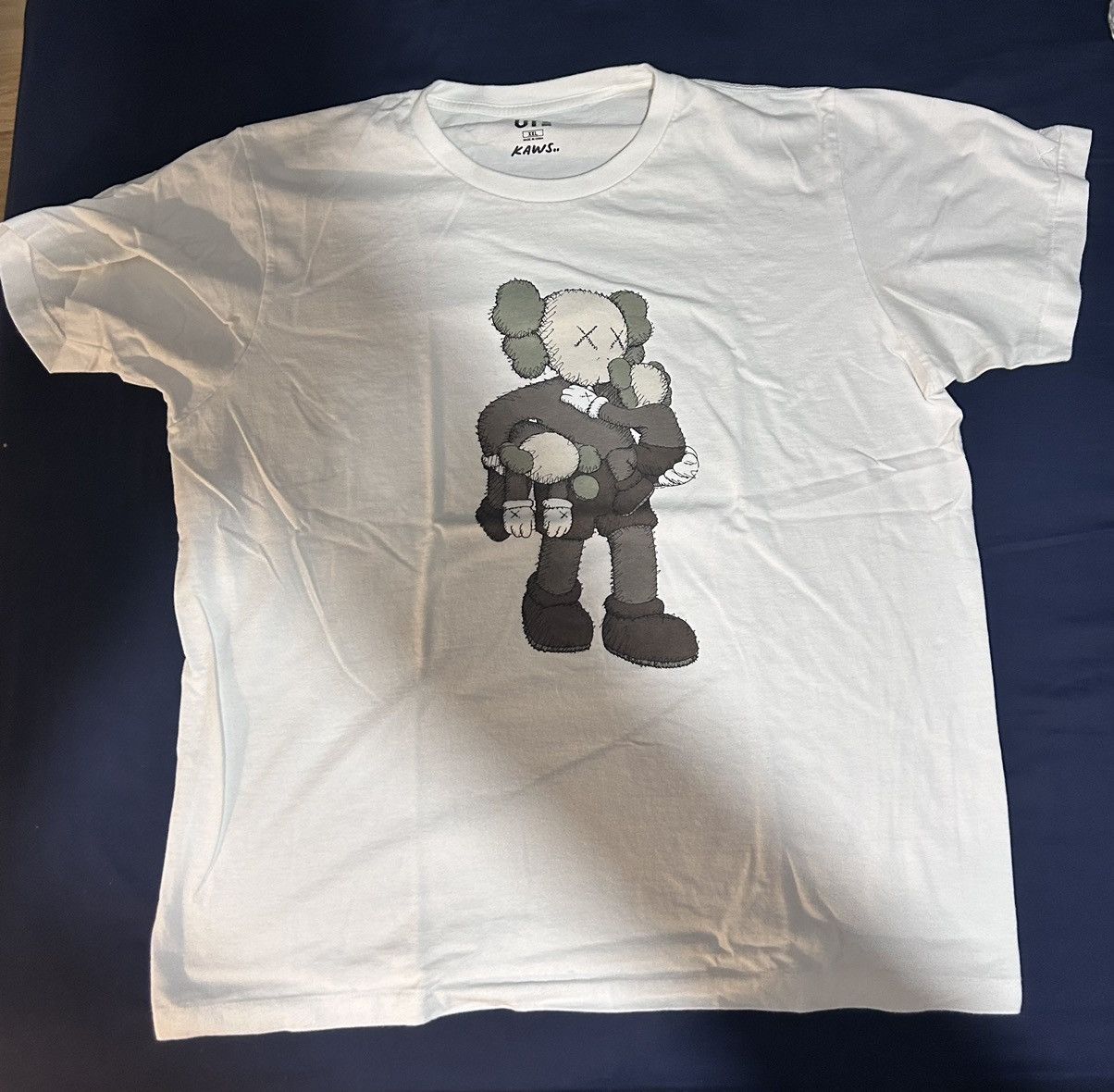 Kaws × Uniqlo Kaws Uniqlo Tee Size US L / EU 52-54 / 3 - 2 Thumbnail