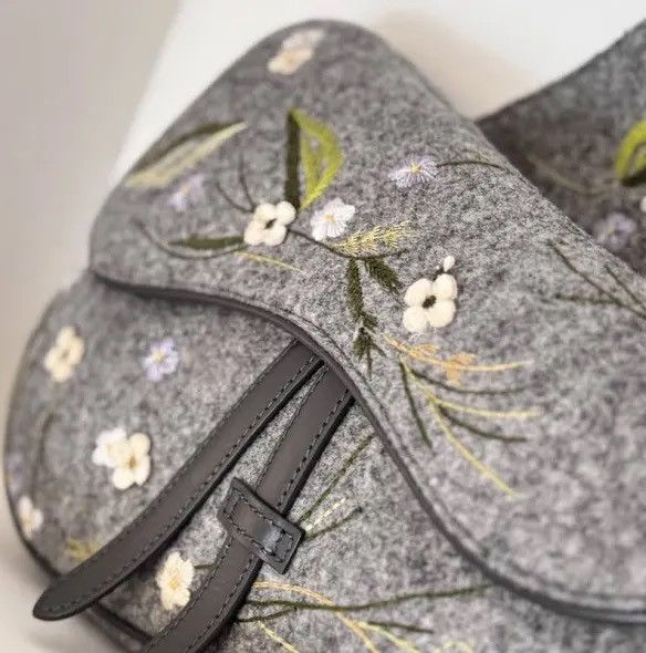 Dior Rare 1/4 Couture Embroidered Saddle bag Size ONE SIZE - 2 Thumbnail