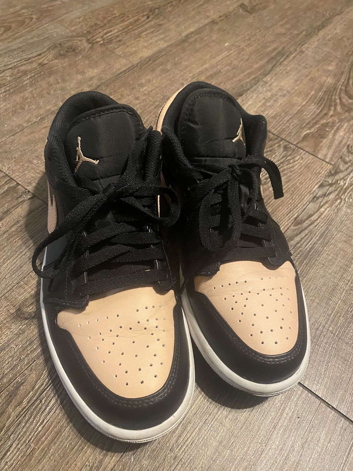 Jordan Brand × Nike Jordan 1 Crimson Tint Size US 8.5 / EU 41-42 - 4 Thumbnail