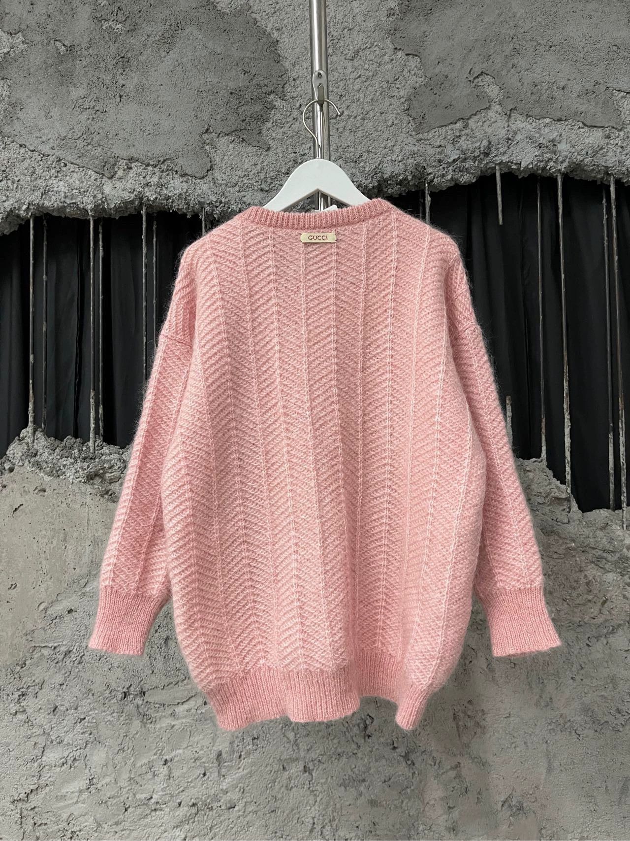 Gucci Gucci wool sweater Size XS / US 0-2 / IT 36-38 - 2 Thumbnail