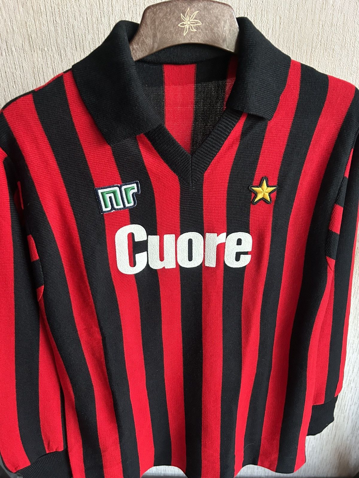 Other VERY RARE 1983/84 Ac Milan Long Sleeve Soccer Jersey Size US M / EU 48-50 / 2 - 6 Thumbnail